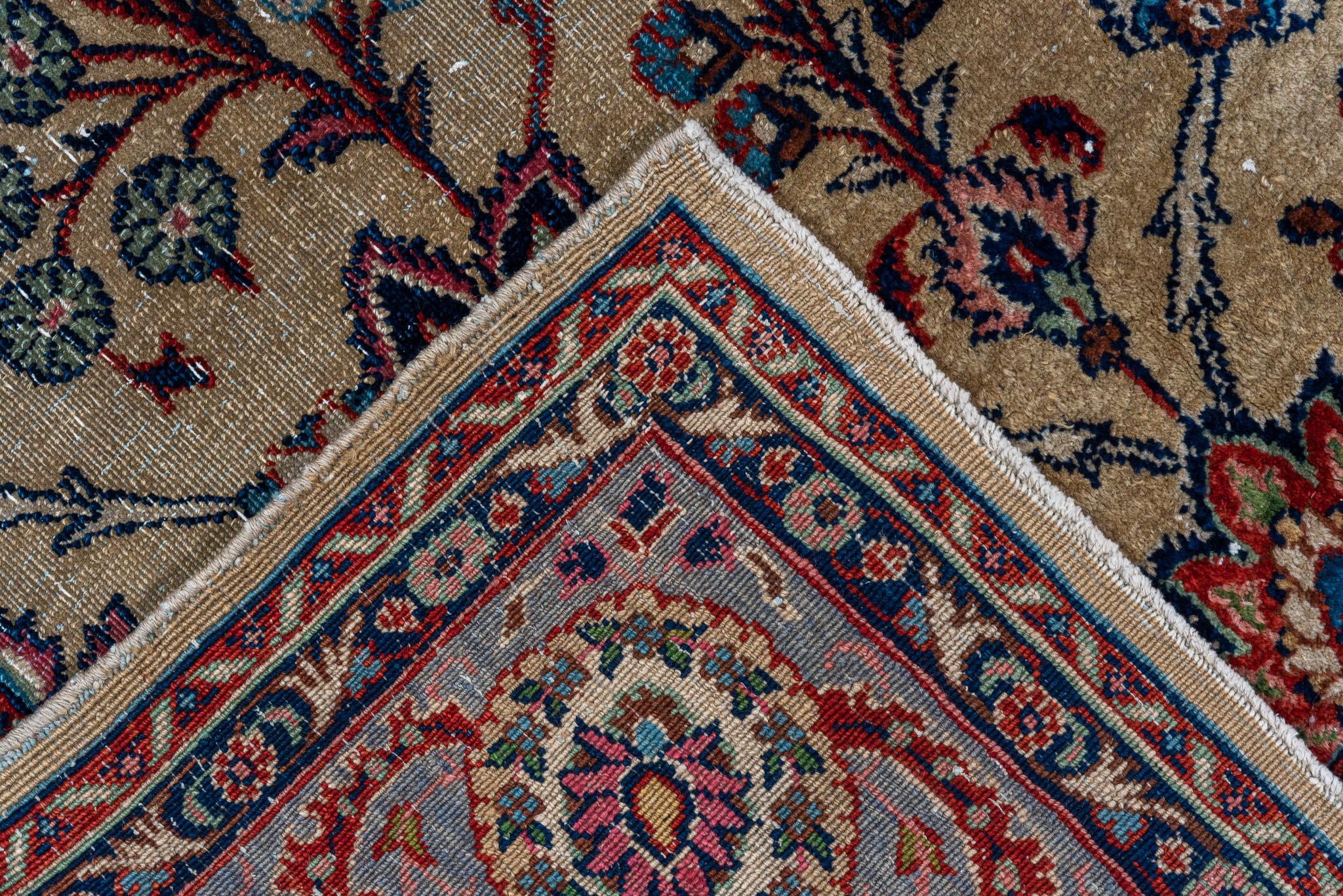 Persiano Tappeto antico Kazvin con medaglione floreale in colori intensi e ricchi in vendita