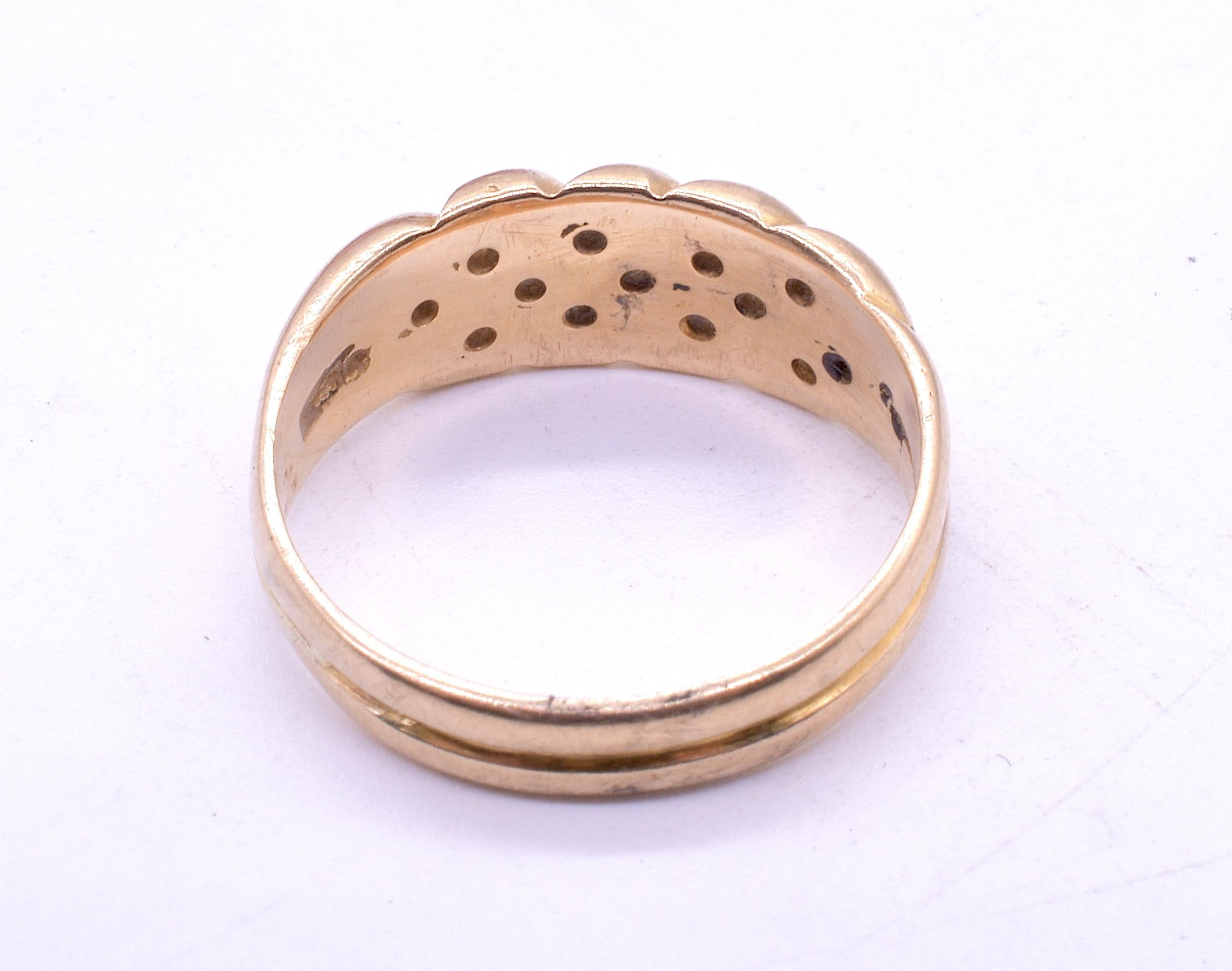 Antique Keeper Ring 18 Carat Yellow Gold Hallmarked Birmingham 1896 In Excellent Condition In Baltimore, MD