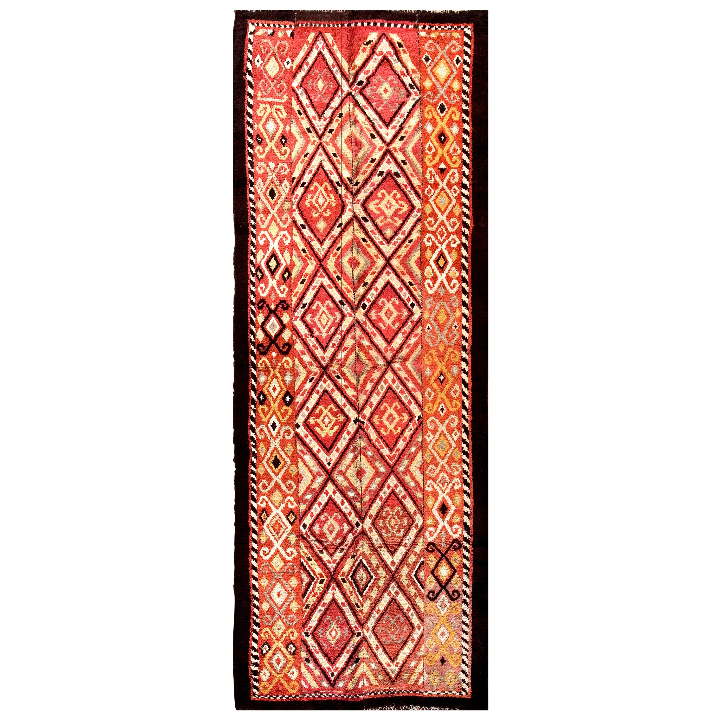Late 19th Century Uzbek Julkhir Carpet ( 5' 2" x 14' 8" - 157 x 447 cm ) For Sale