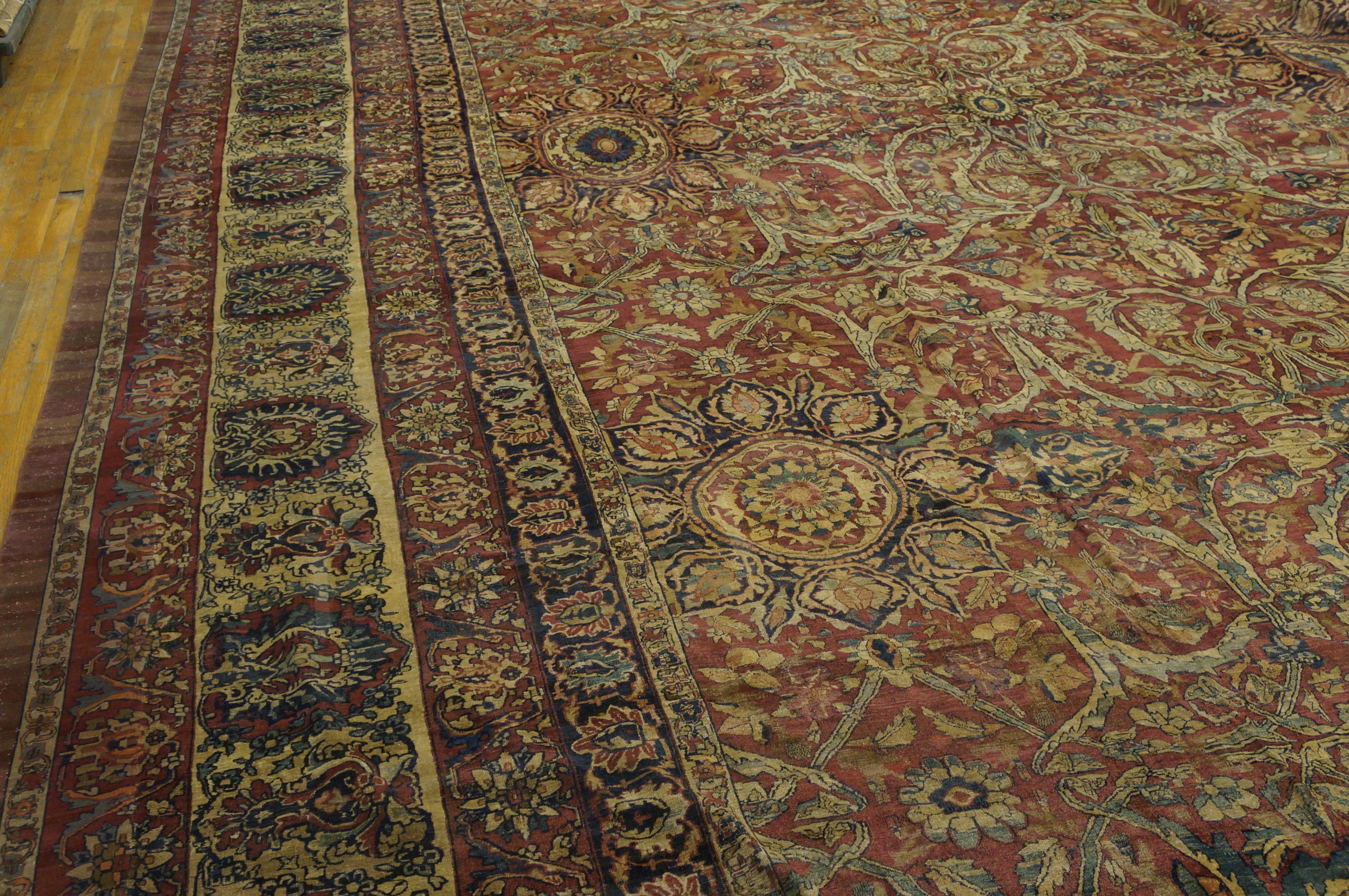19th Century Persian Kerman Laver Carpet ( 21' x 28' - 640 x 853 ) In Good Condition For Sale In New York, NY
