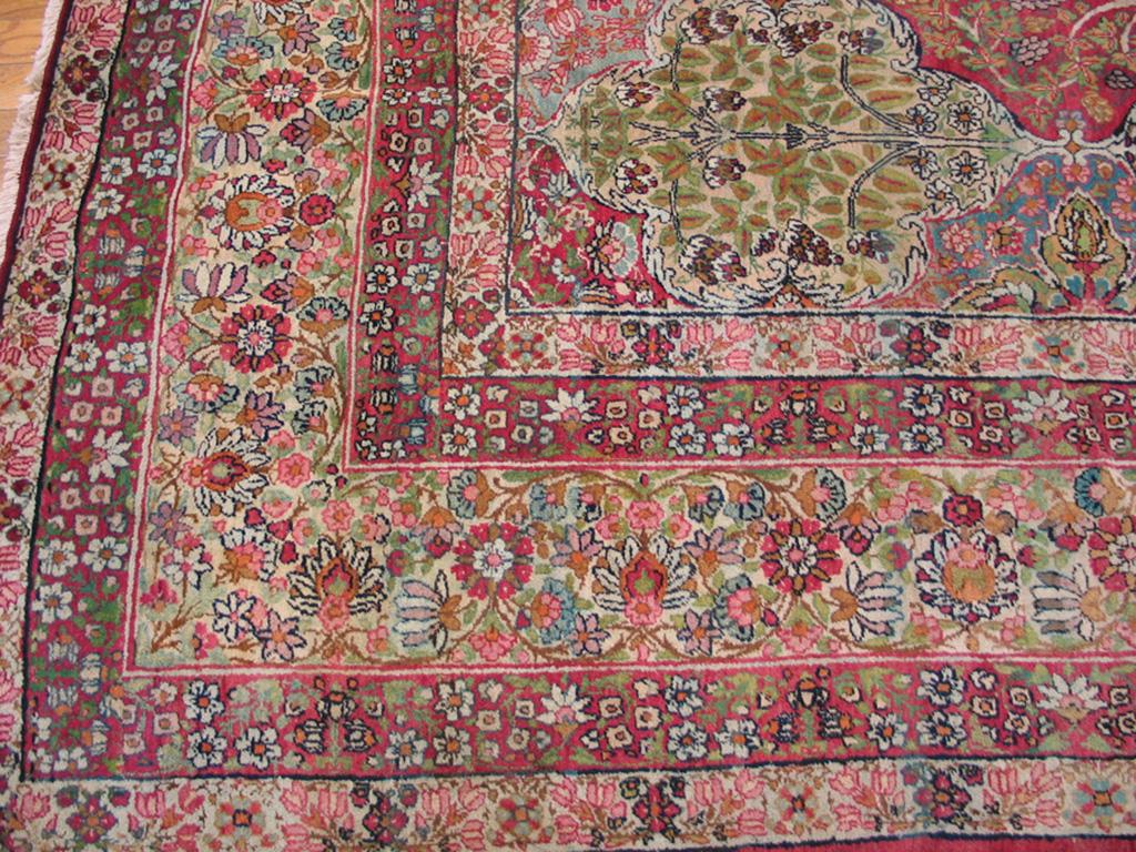 Antique Kerman - Lavar rug, measures: 8'4