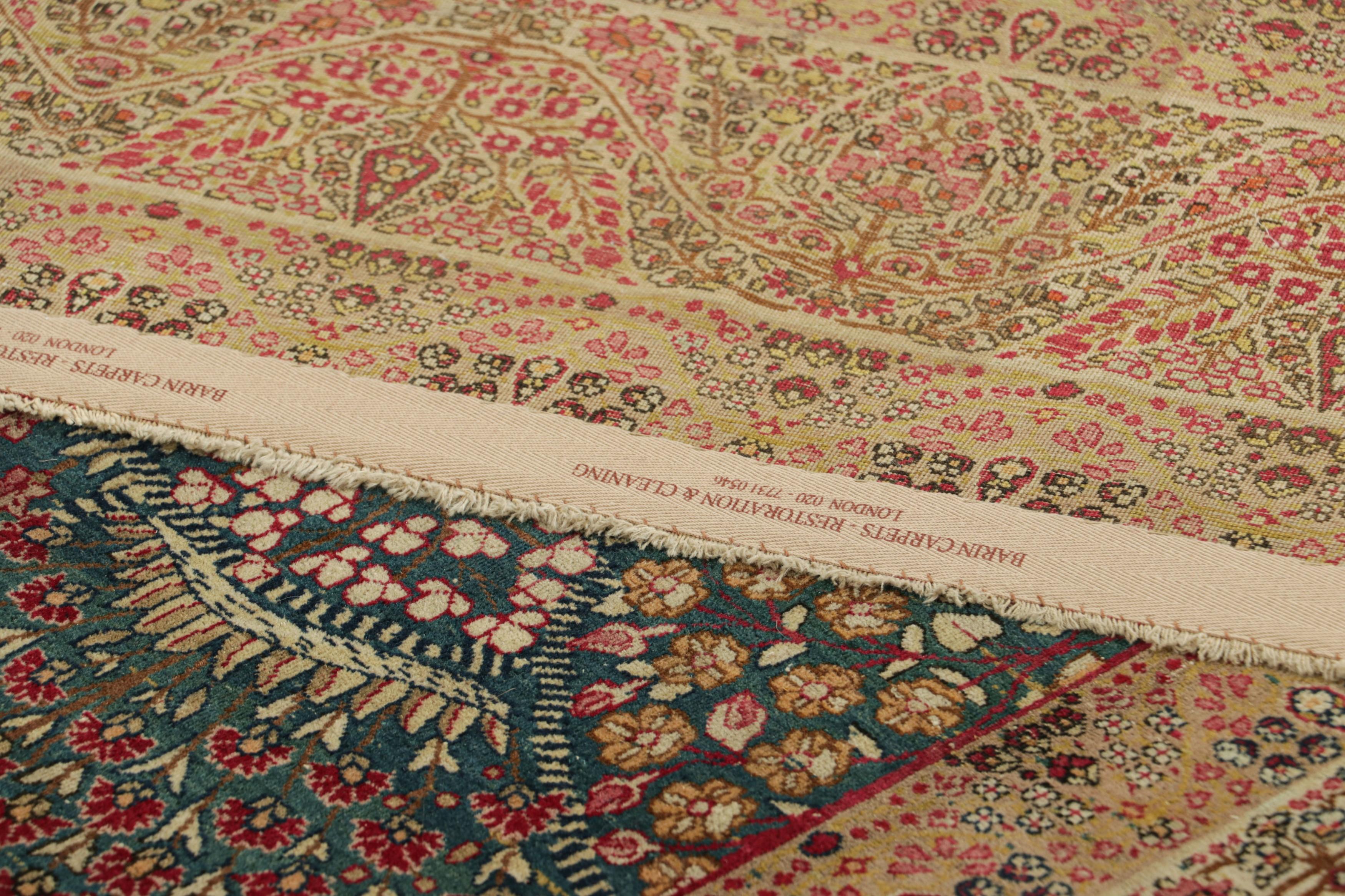 Antiker Kerman Lavar-Teppich in Beige-Braun mit bunten Mustern  Rug & Kilim (Wolle) im Angebot