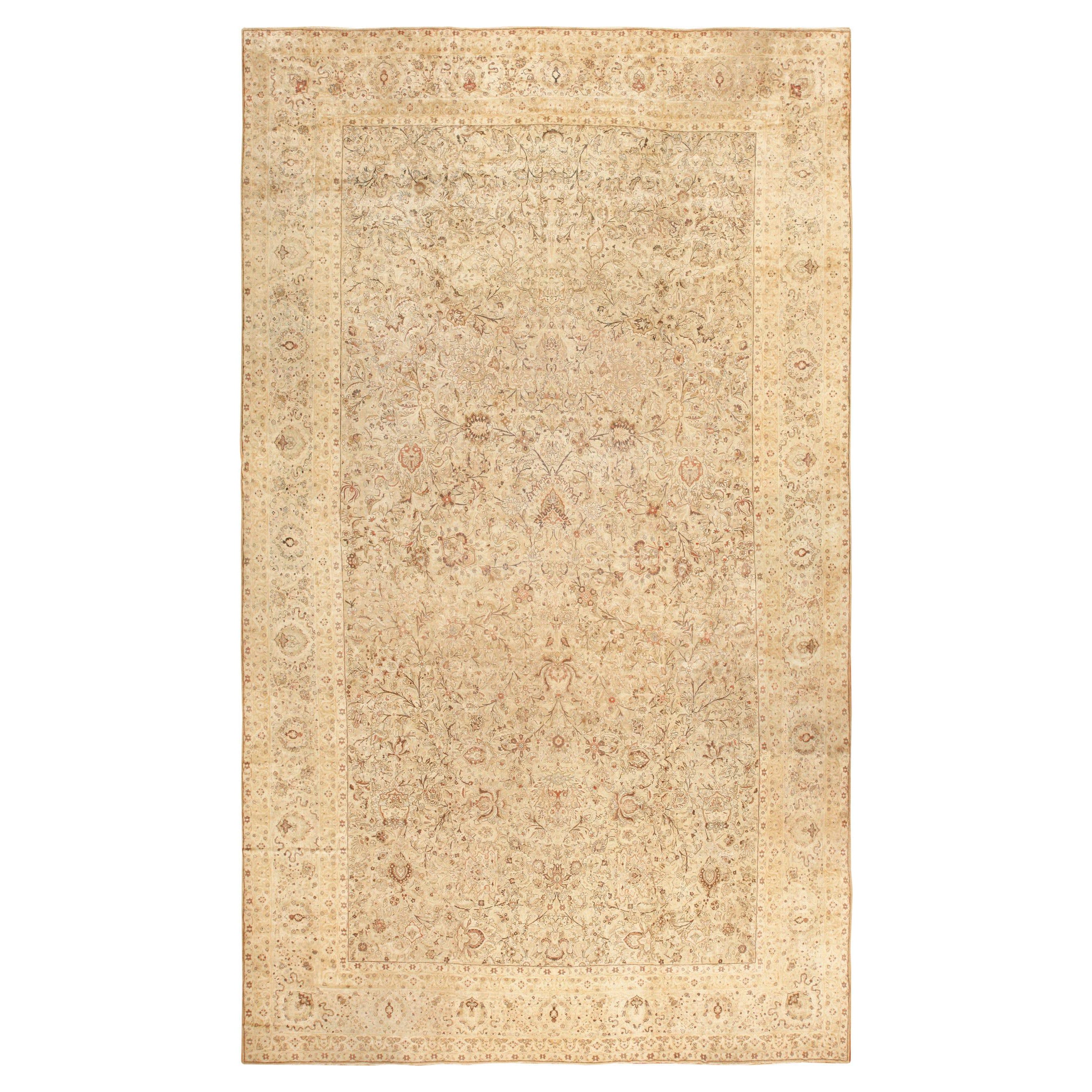 Tapis persan ancien de Kerman. 13 pieds 7 pouces x 23 pieds
