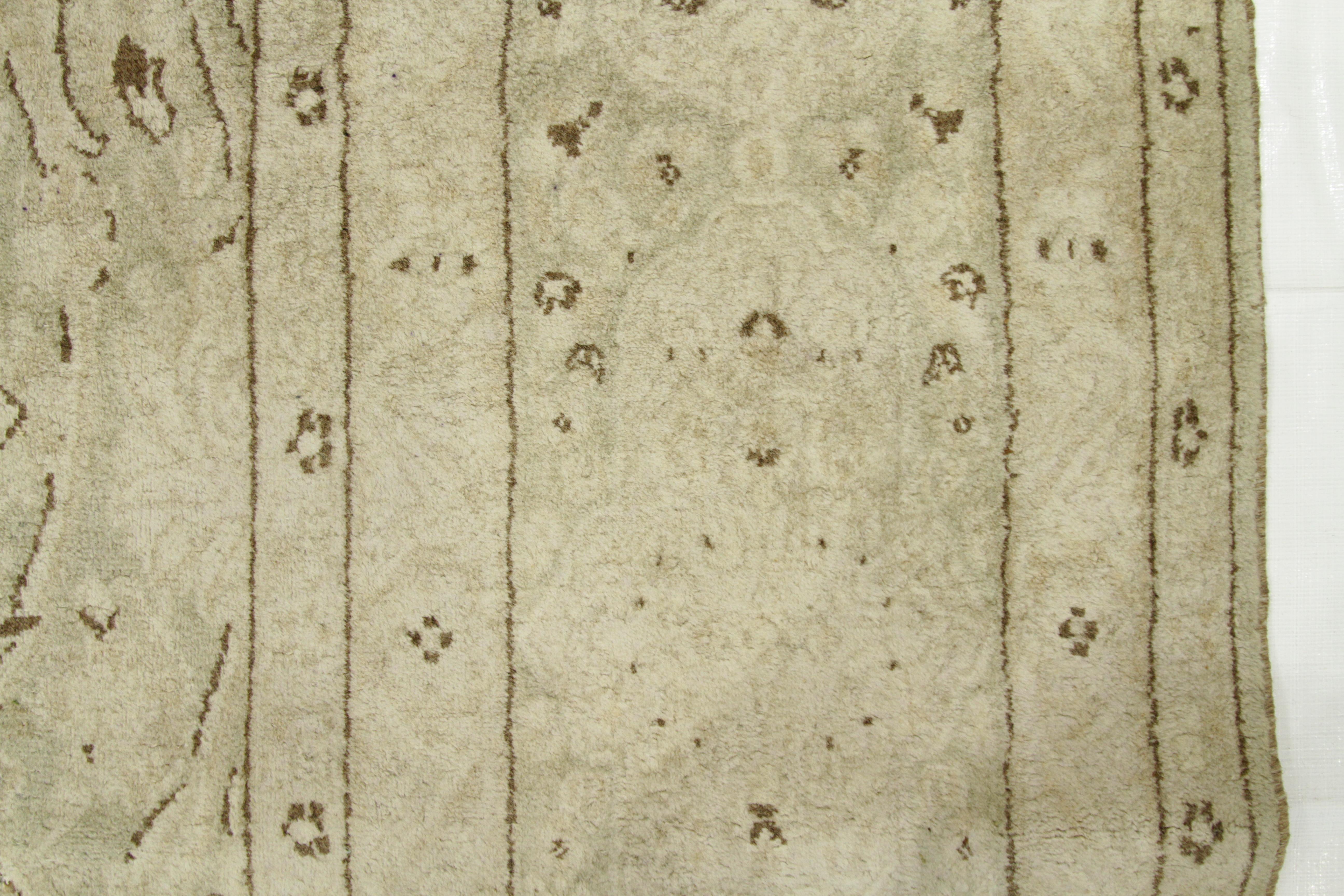 Antique Kerman Persian Rug with Ivory and Brown Floral Details, circa 1950s For Sale 4