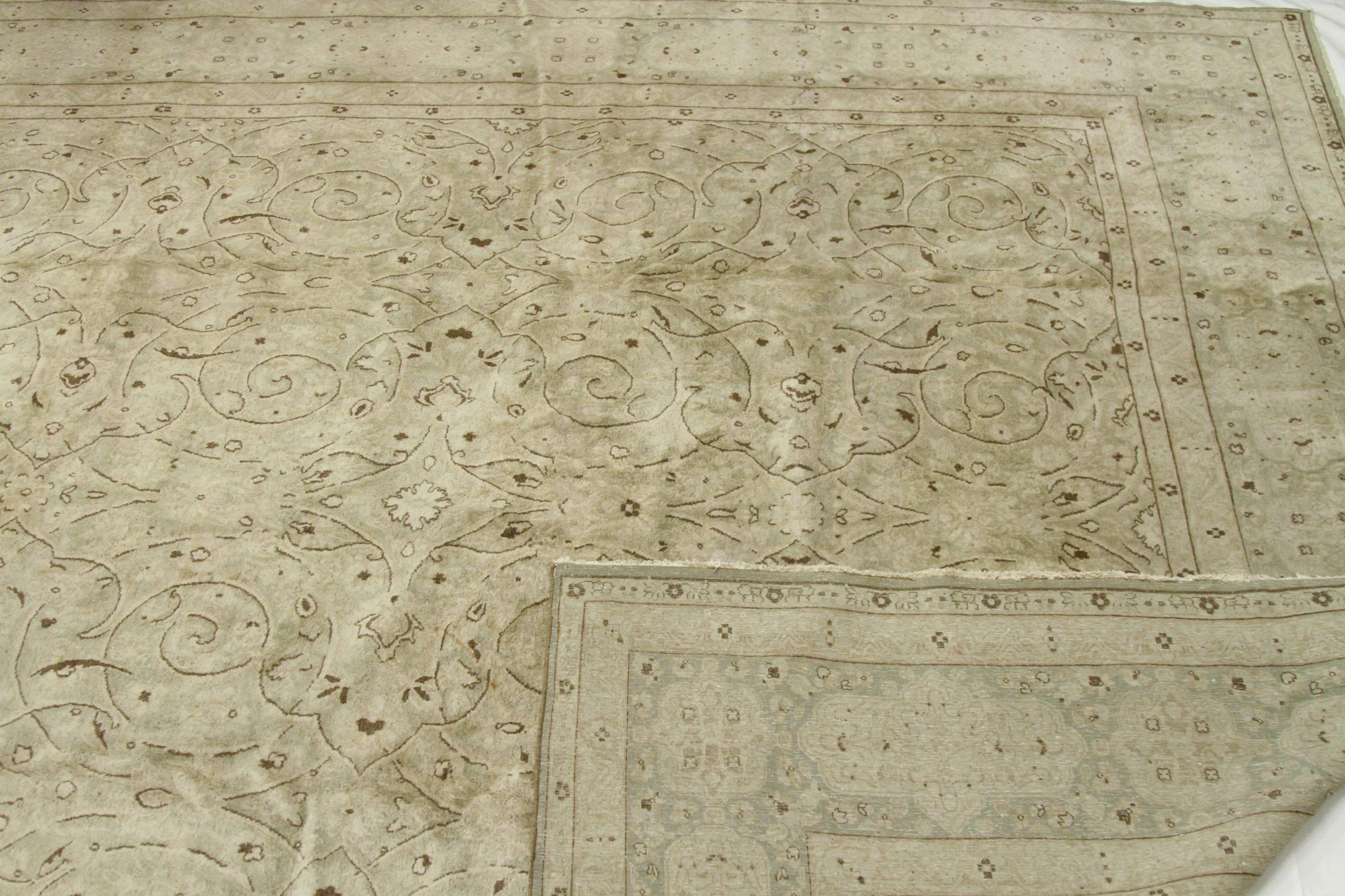 Antique Kerman Persian Rug with Ivory and Brown Floral Details, circa 1950s For Sale 1
