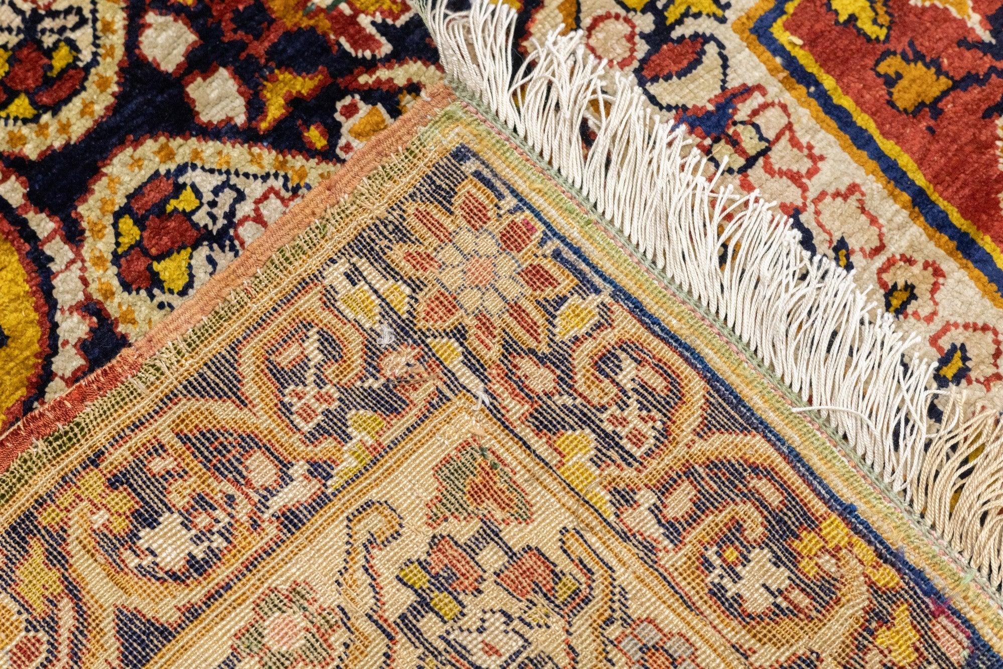 Antiker Kerman-Teppich 4'5'' x 6'3'' im Angebot 7
