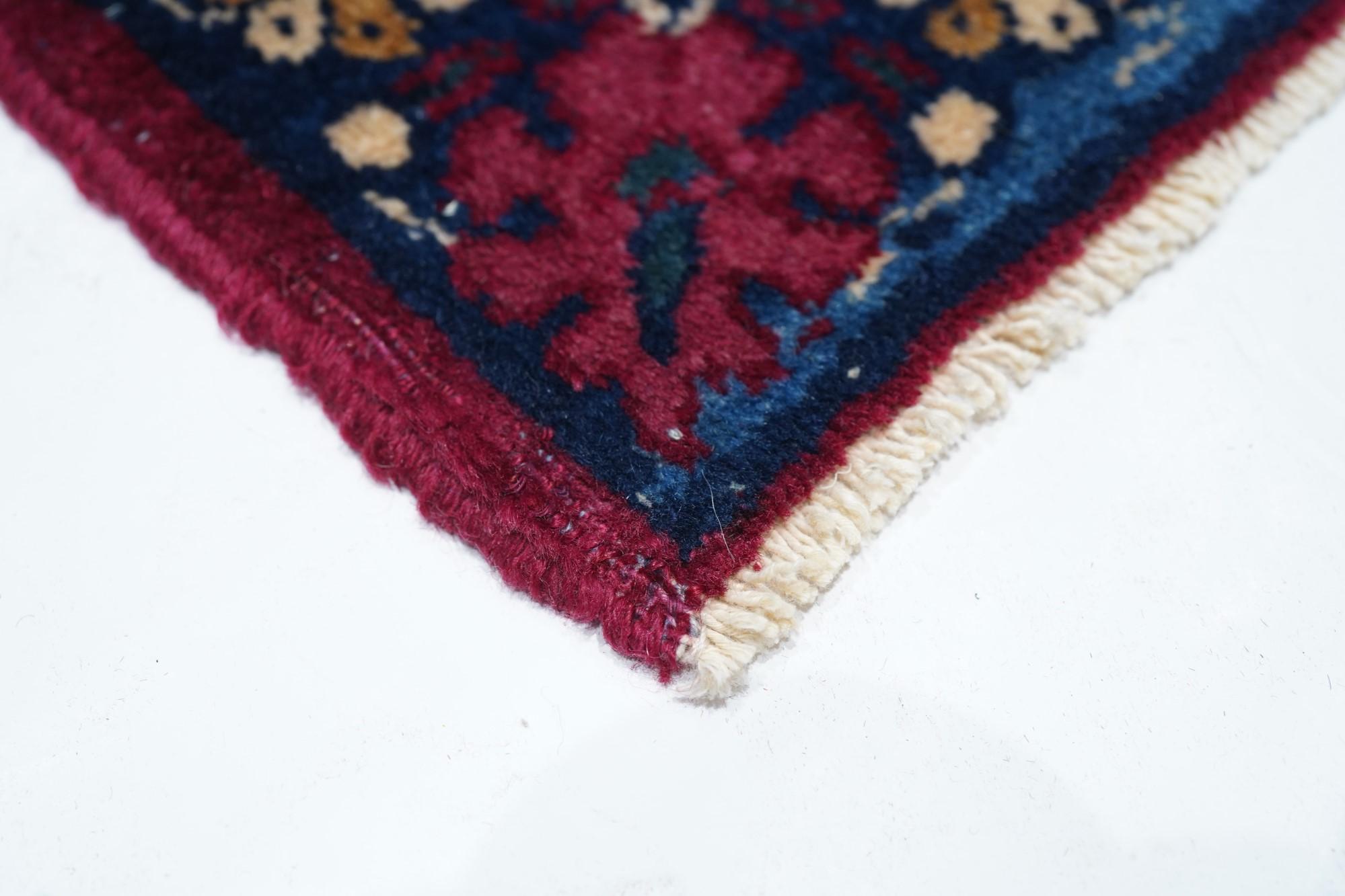 Antiker Kerman-Teppich 5'7'' x 8'7'' (Persisch) im Angebot