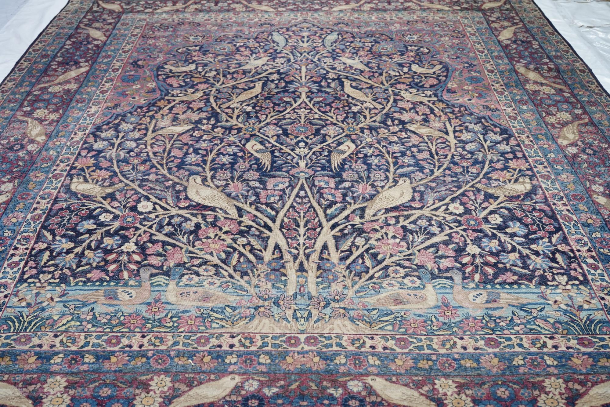 Antique Kerman Rug 8'8'' x 11'8'' For Sale 4