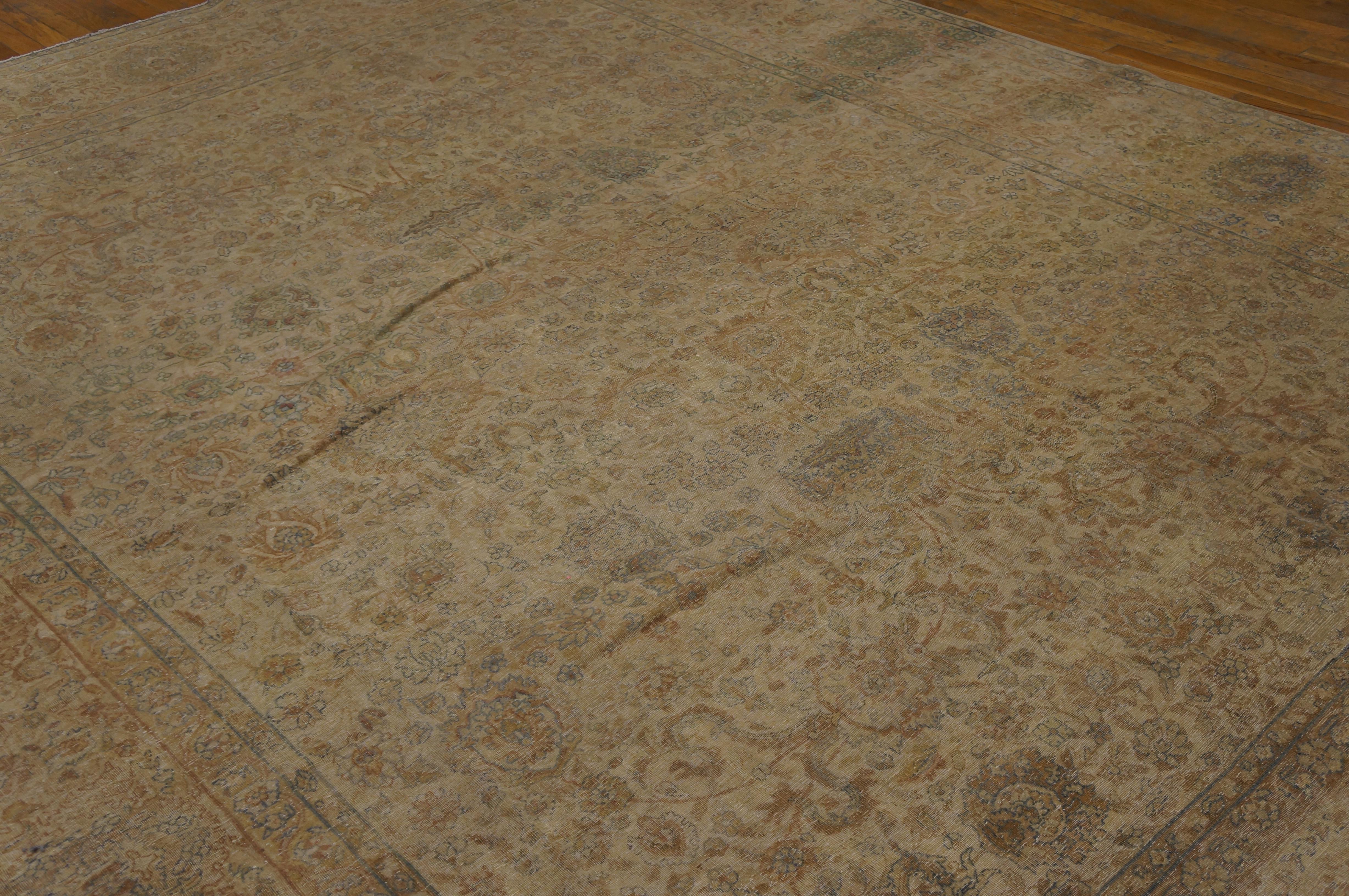 Hand-Knotted 1930s Persian Kerman Carpet ( 9'3
