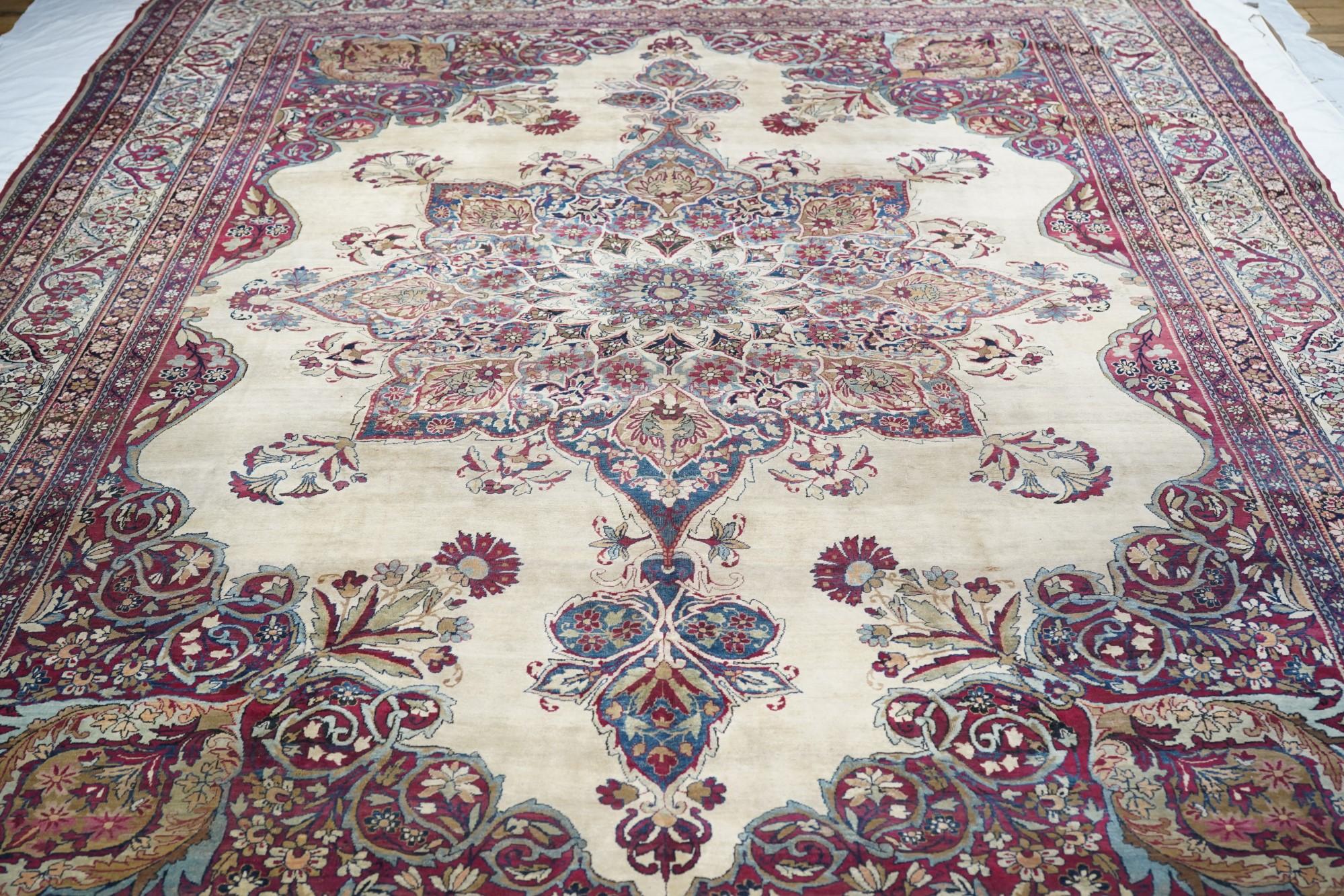 Antique Kerman Rug In Excellent Condition For Sale In New York, NY