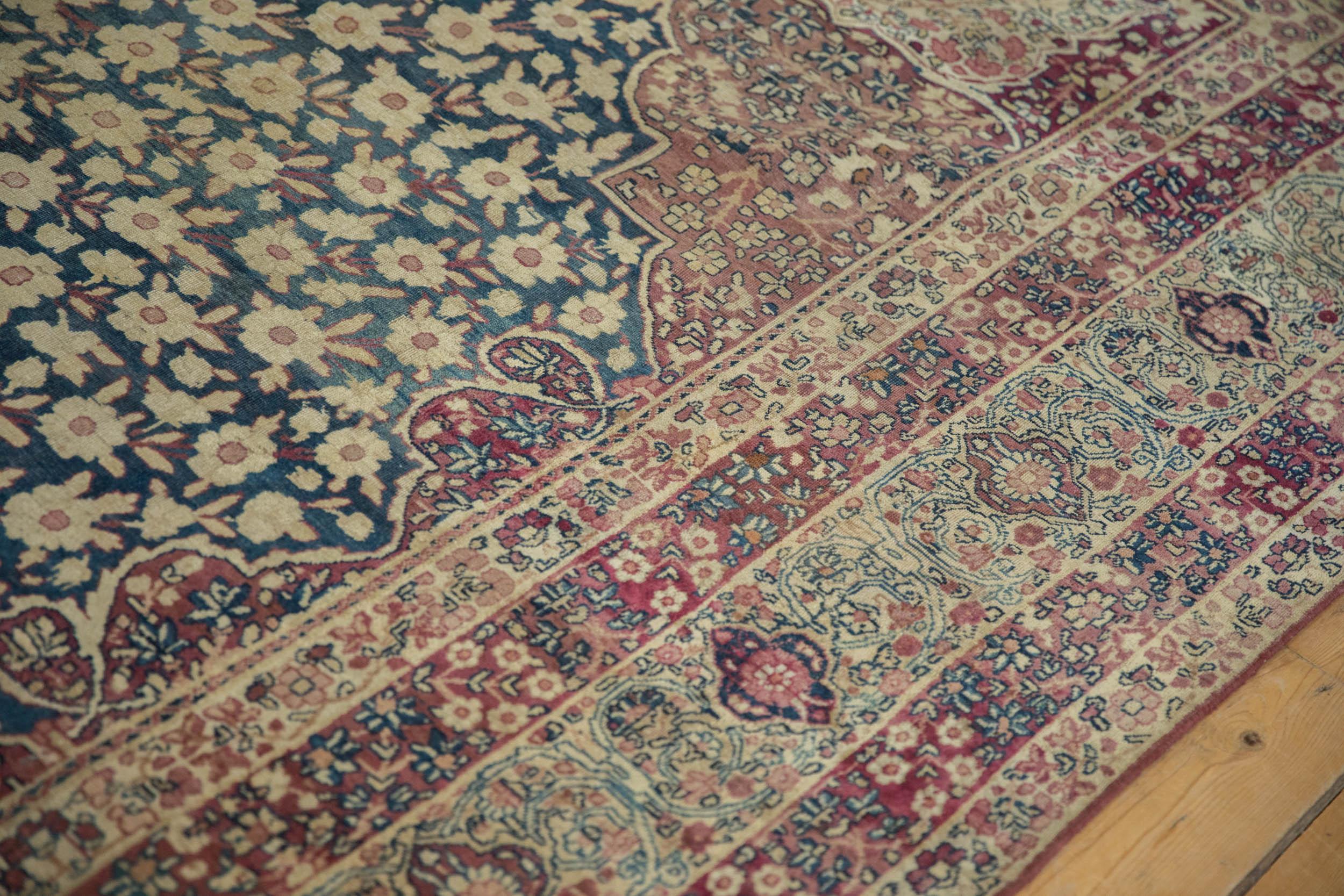 Antiker Kermanshah-Teppich im Angebot 1