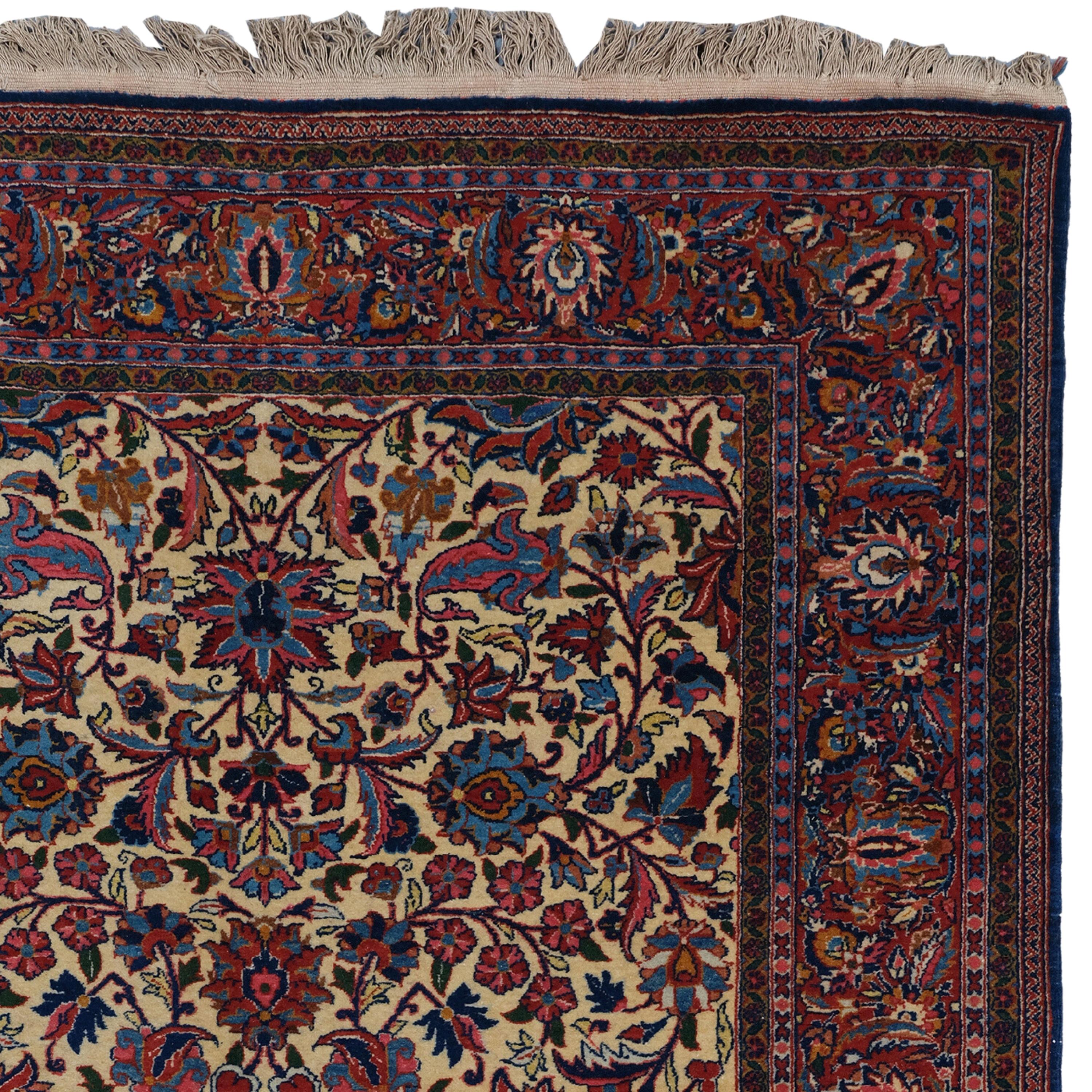 Antique Keshan Rug - 19th Century Keshan Rug, Antique Rug, Handmade Wool Rug In Excellent Condition For Sale In Sultanahmet, 34