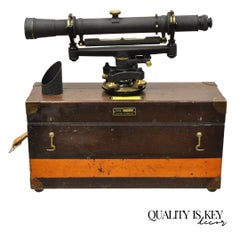 Keuffel & Esser Co 141547 Compass d'arpenteurs antique avec base tripode en bois