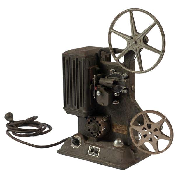 Antique Keystone 8 M.M. Film Projector, Model R-8, USA For Sale at 1stDibs