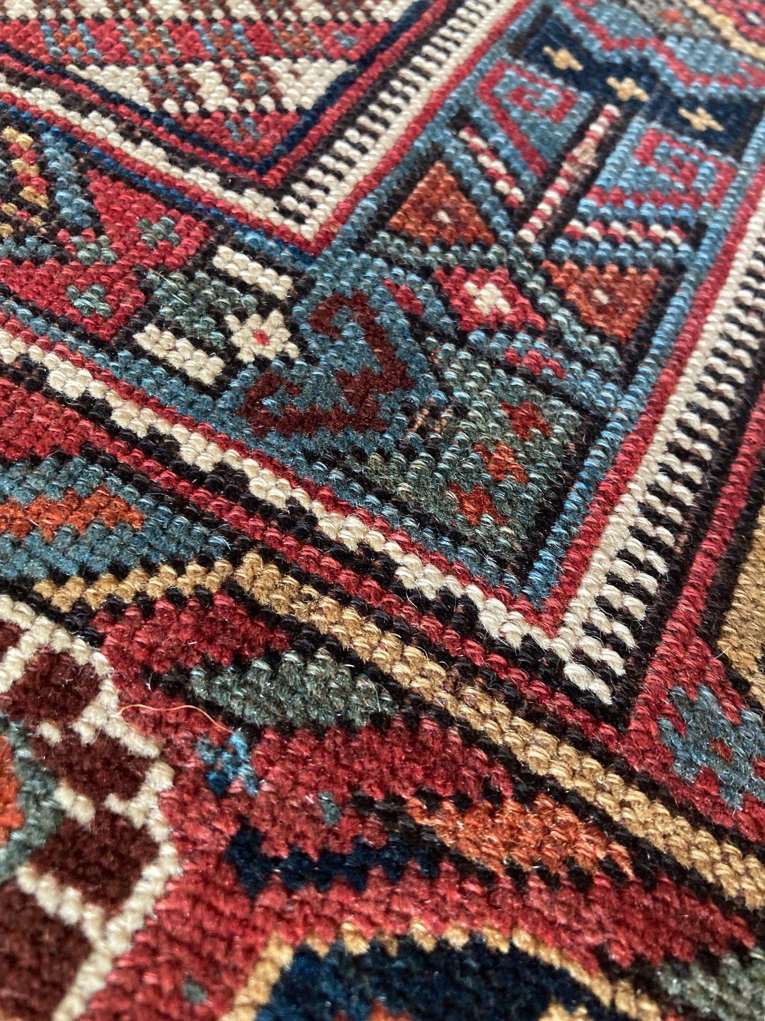 Tappeto antico Khamseh 1,78m X 1,45m in vendita 4