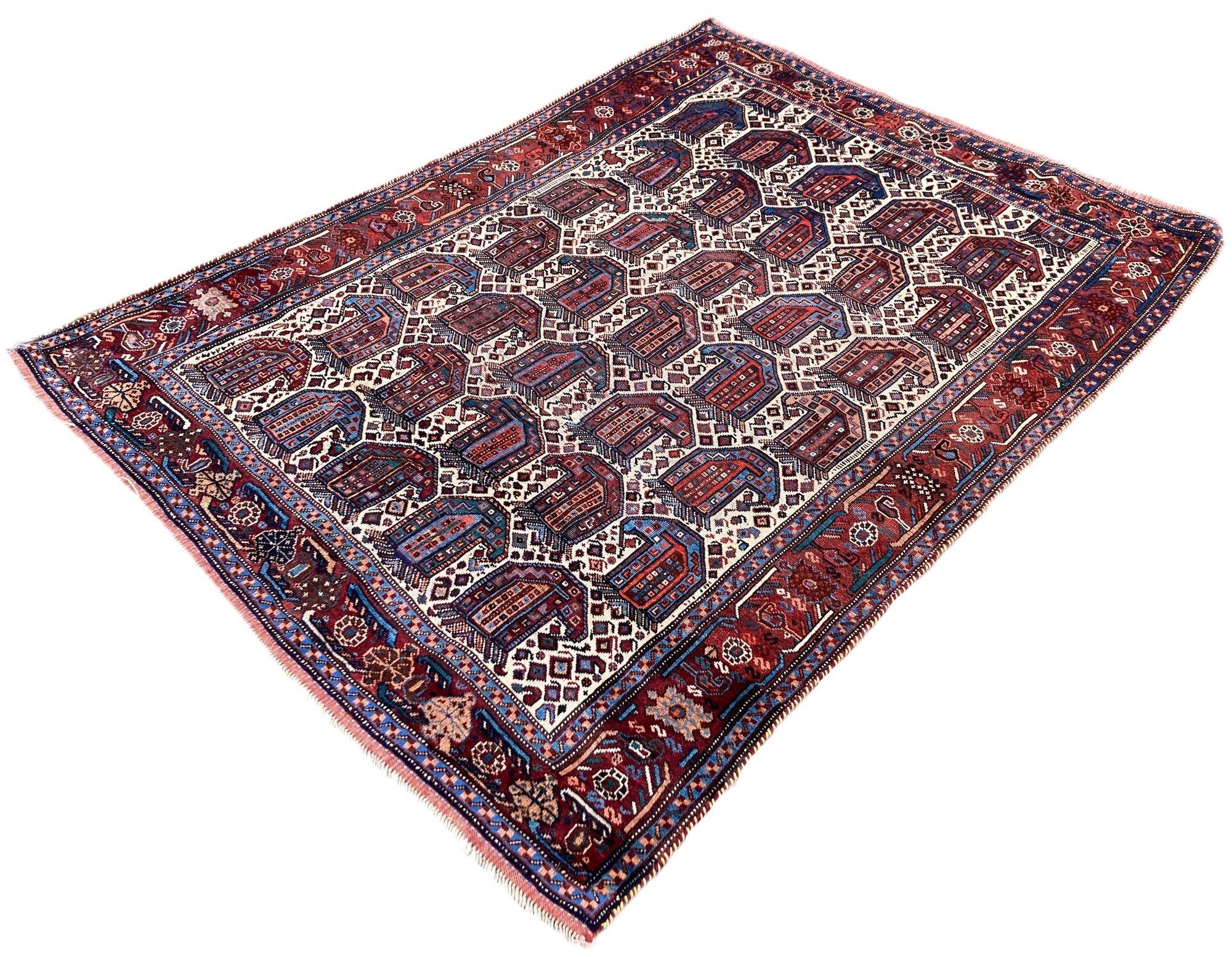 Antique Khamseh Rug 1.90m x 1.39m In Good Condition For Sale In St. Albans, GB