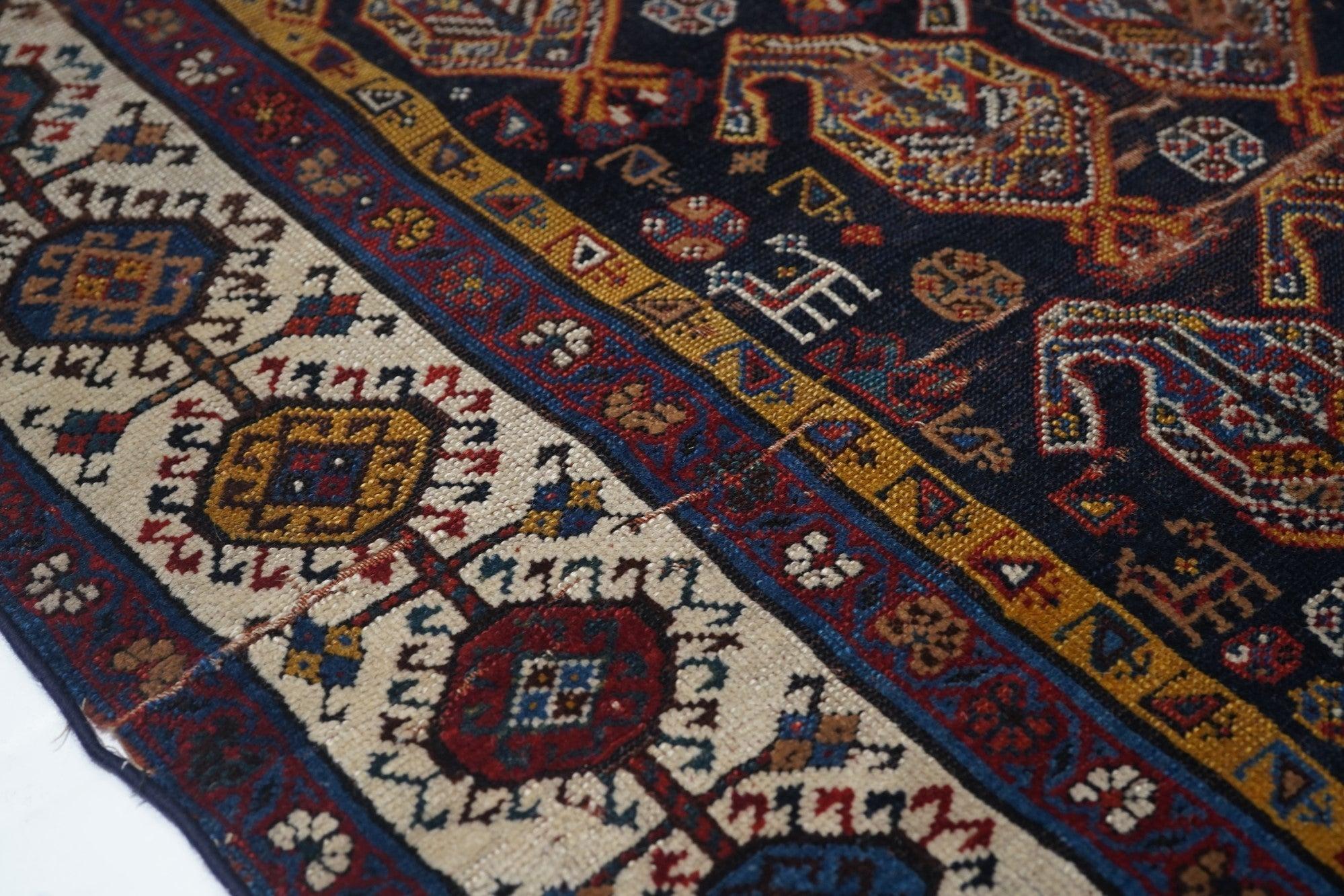 Antiker Khamseh-Teppich 5'9'' x 7'5'' (Persisch) im Angebot