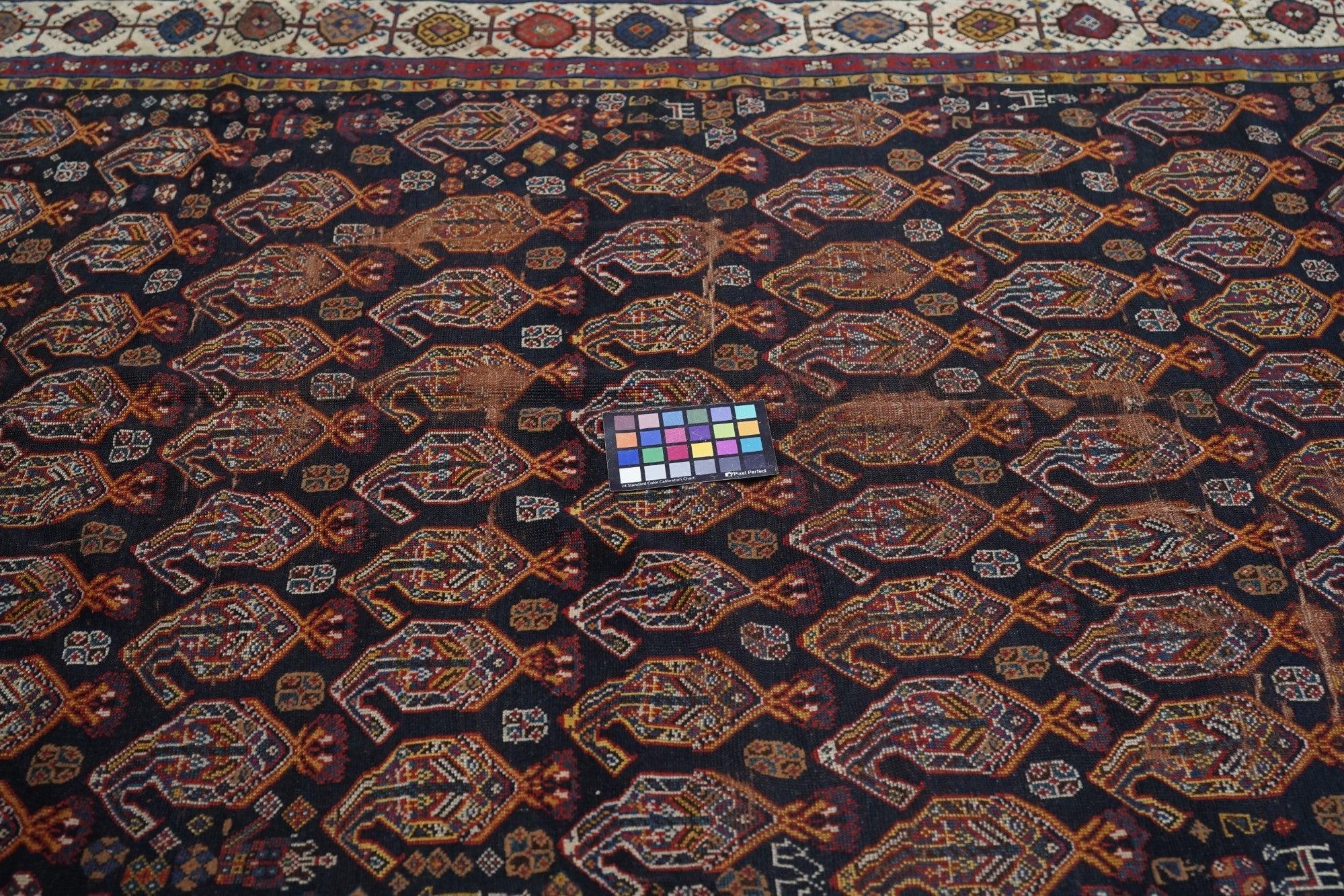 Antiker Khamseh-Teppich 5'9'' x 7'5'' (19. Jahrhundert) im Angebot