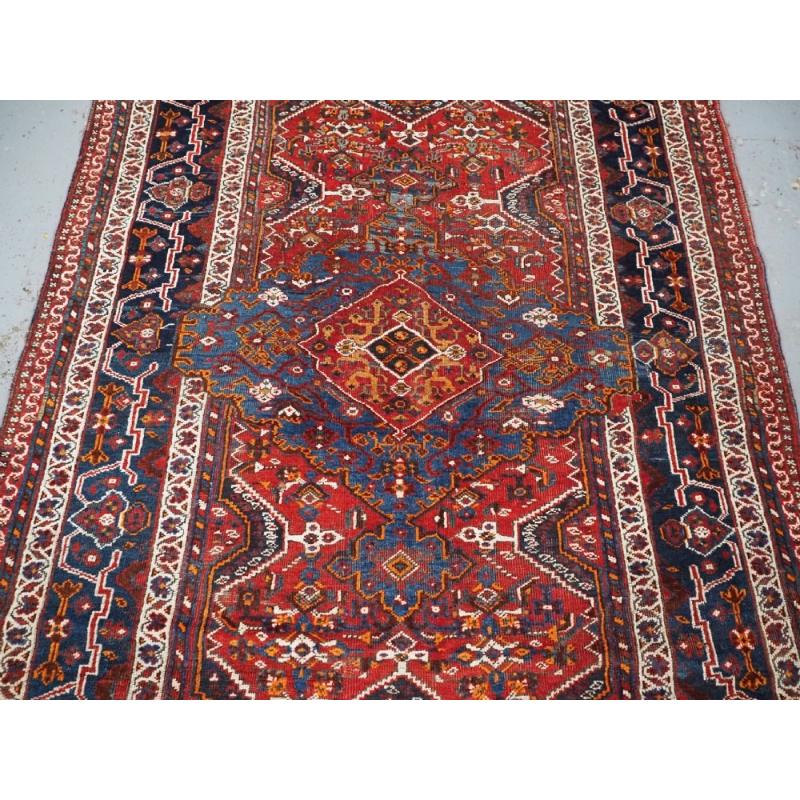Antiker Khamseh-Stammesteppich, interessantes Medaillon-Design, um 1900 (Persisch) im Angebot