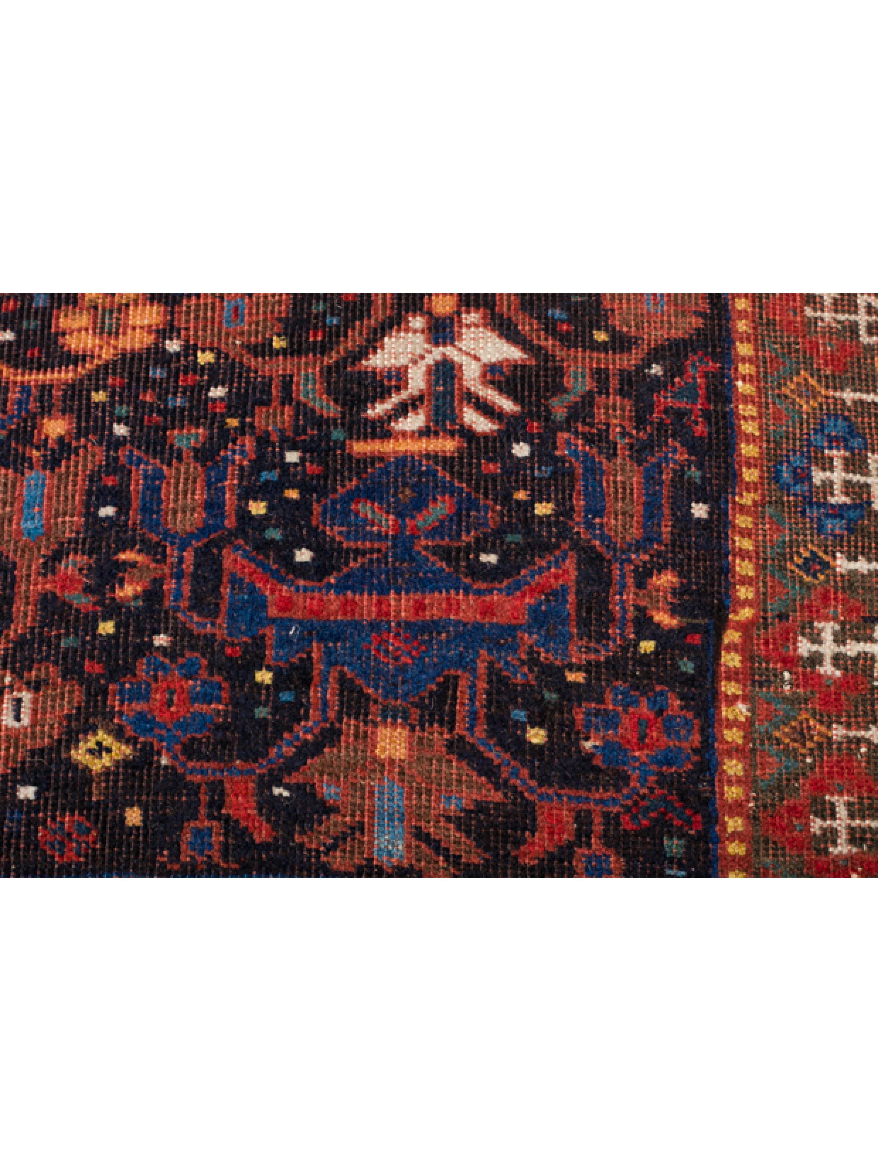 20ième siècle Tapis ancien en laine Khamseh avec oiseaux et motifs géométriques Tapis tribal naturel en vente