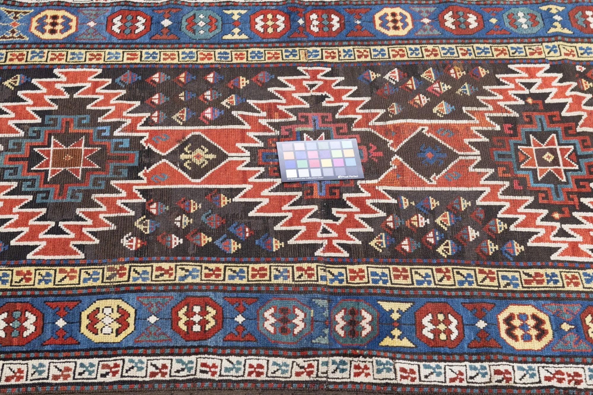 Antiker Kharabagh-Teppich 3'6'' x 6'10'' (19. Jahrhundert) im Angebot