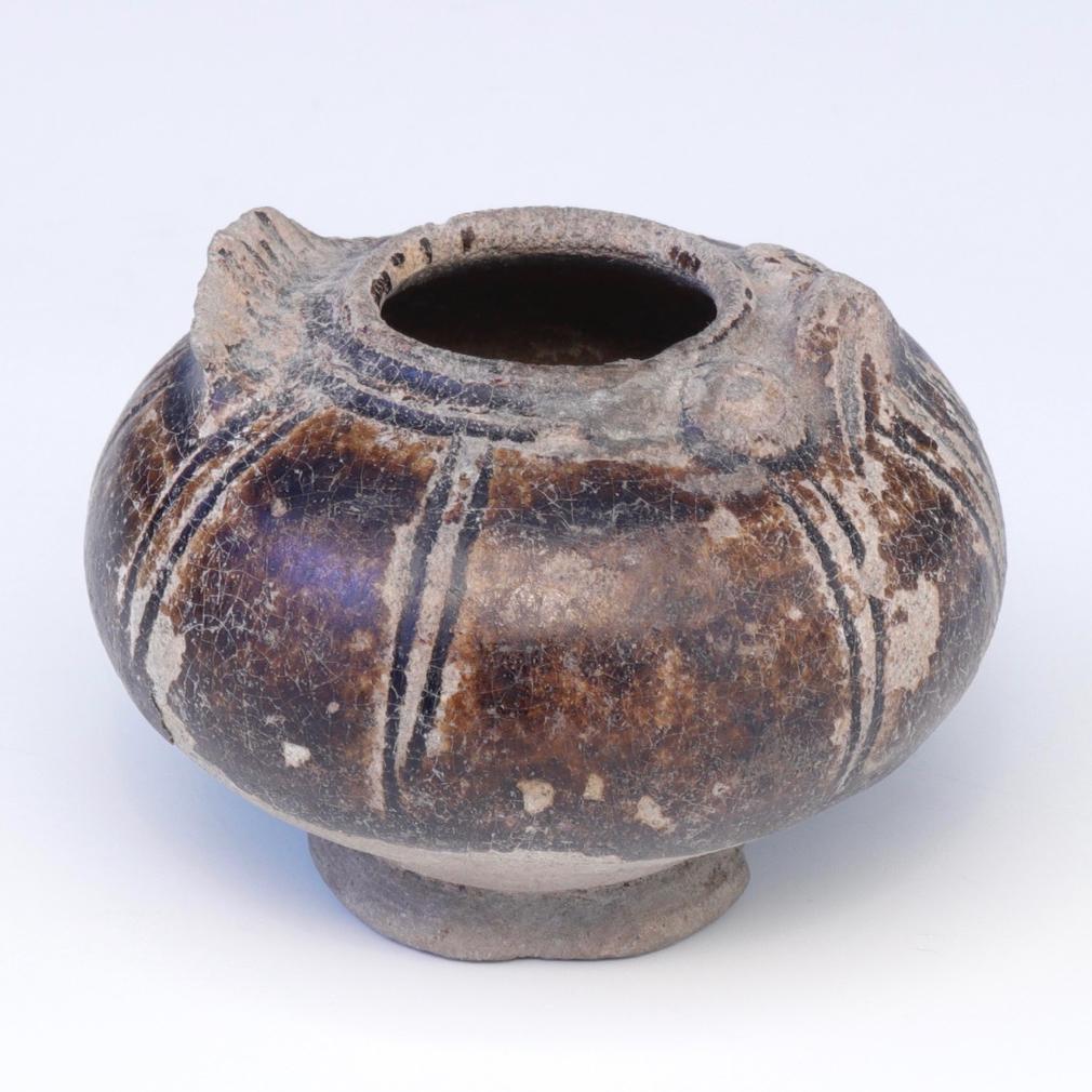 Glazed Antique Khmer Bird Shaped Lime Pot For Sale