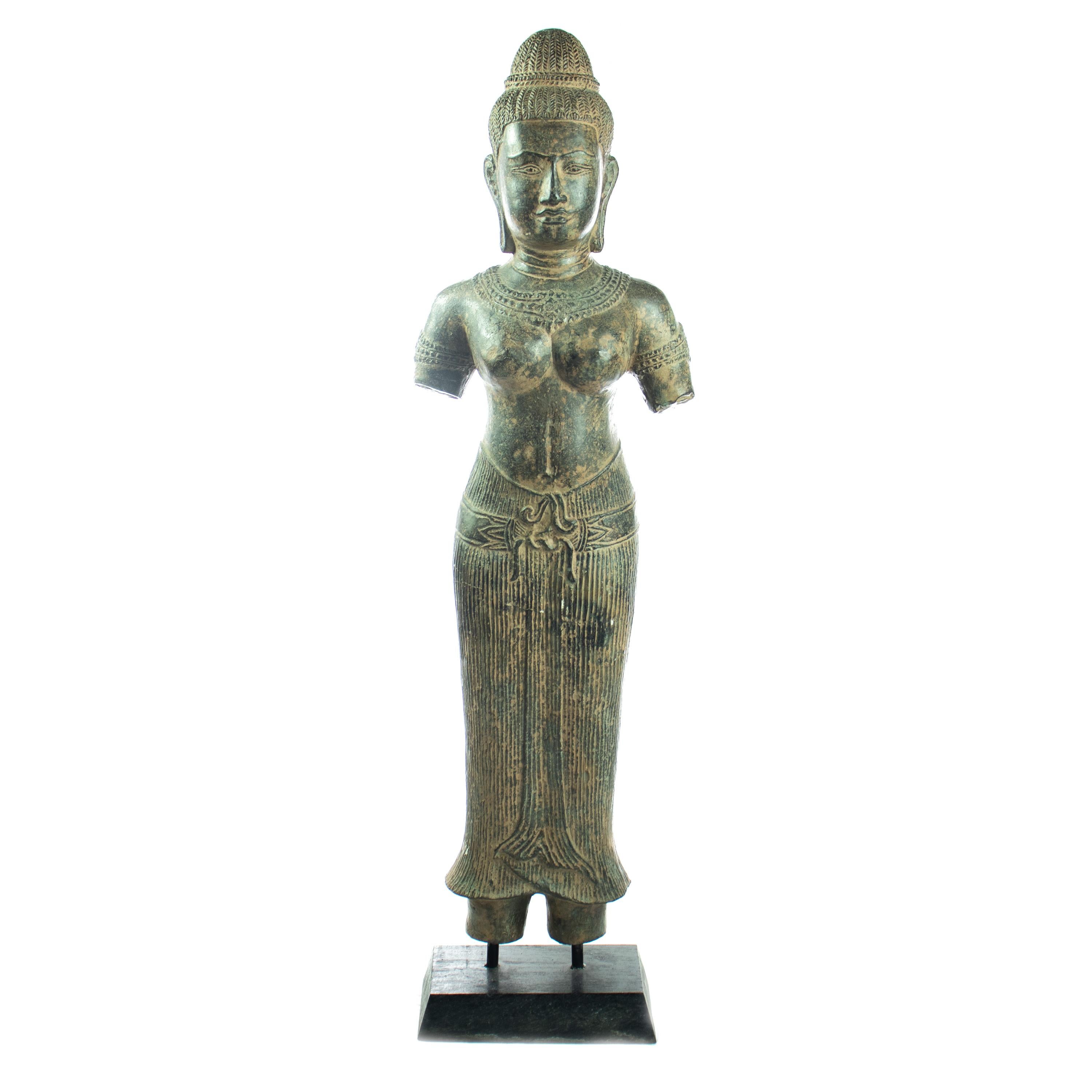 Antique Khmer Style Bronze Stand Figure Carved Vishnu Asian Art Lakshmi Statue For Sale 3
