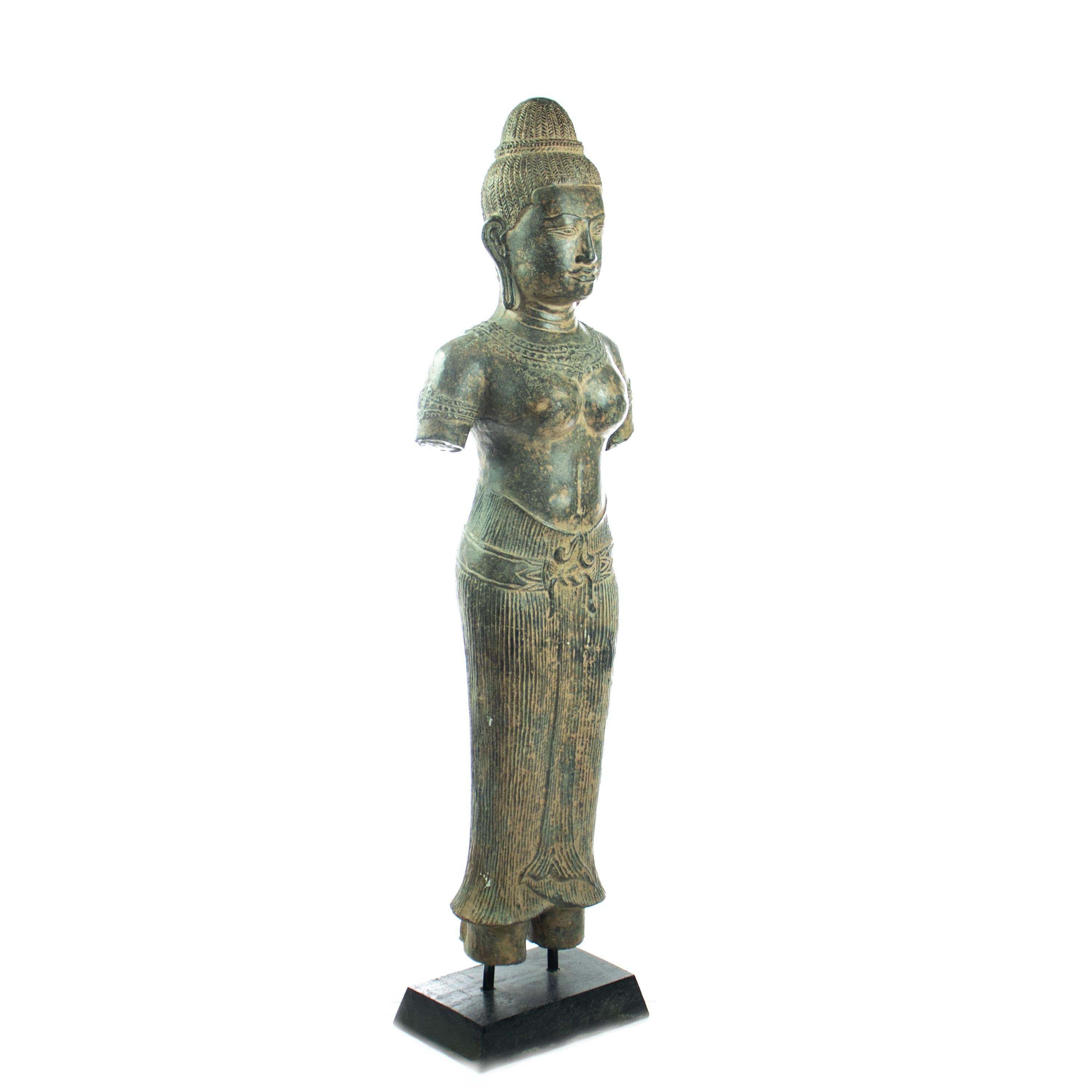 Antique Khmer Style Bronze Stand Figure Carved Vishnu Asian Art Lakshmi Statue For Sale 4