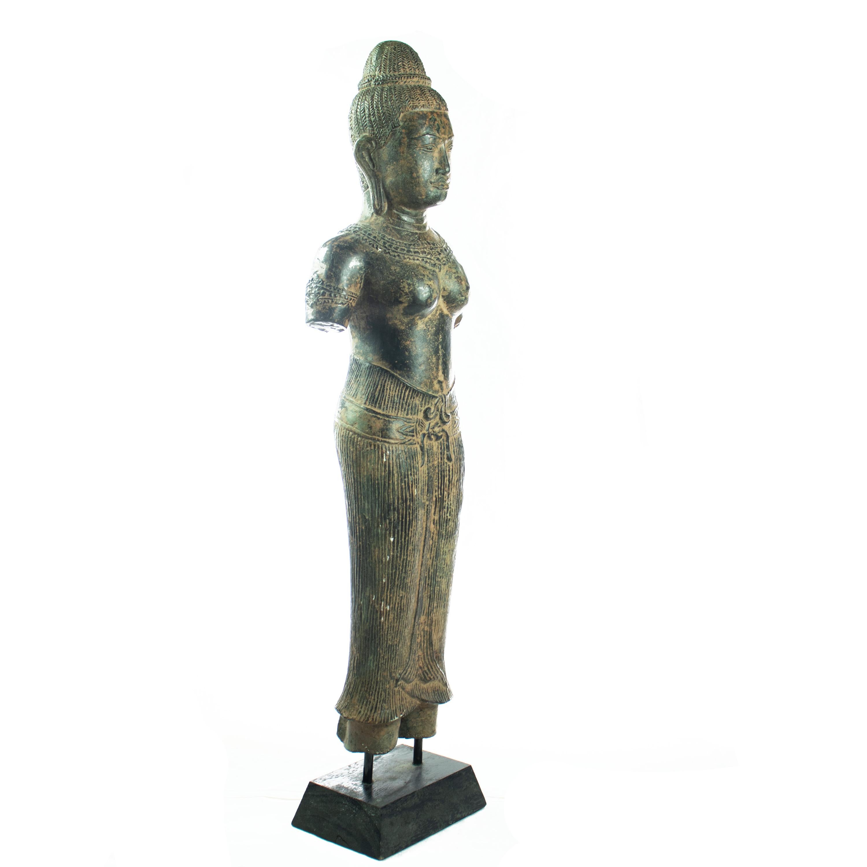 Antique Khmer Style Bronze Stand Figure Carved Vishnu Asian Art Lakshmi Statue For Sale 8