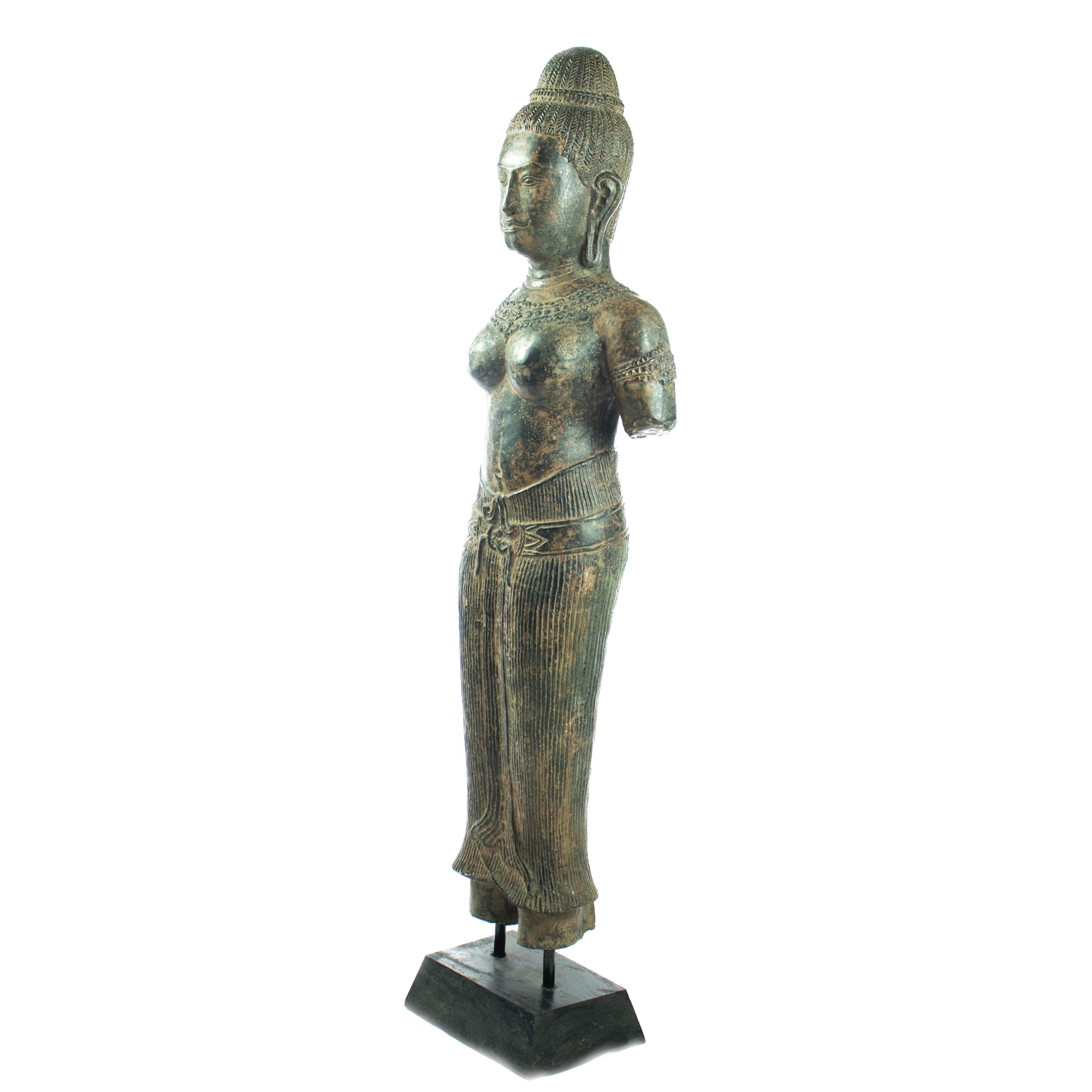 Antique Khmer Style Bronze Stand Figure Carved Vishnu Asian Art Lakshmi Statue For Sale 9