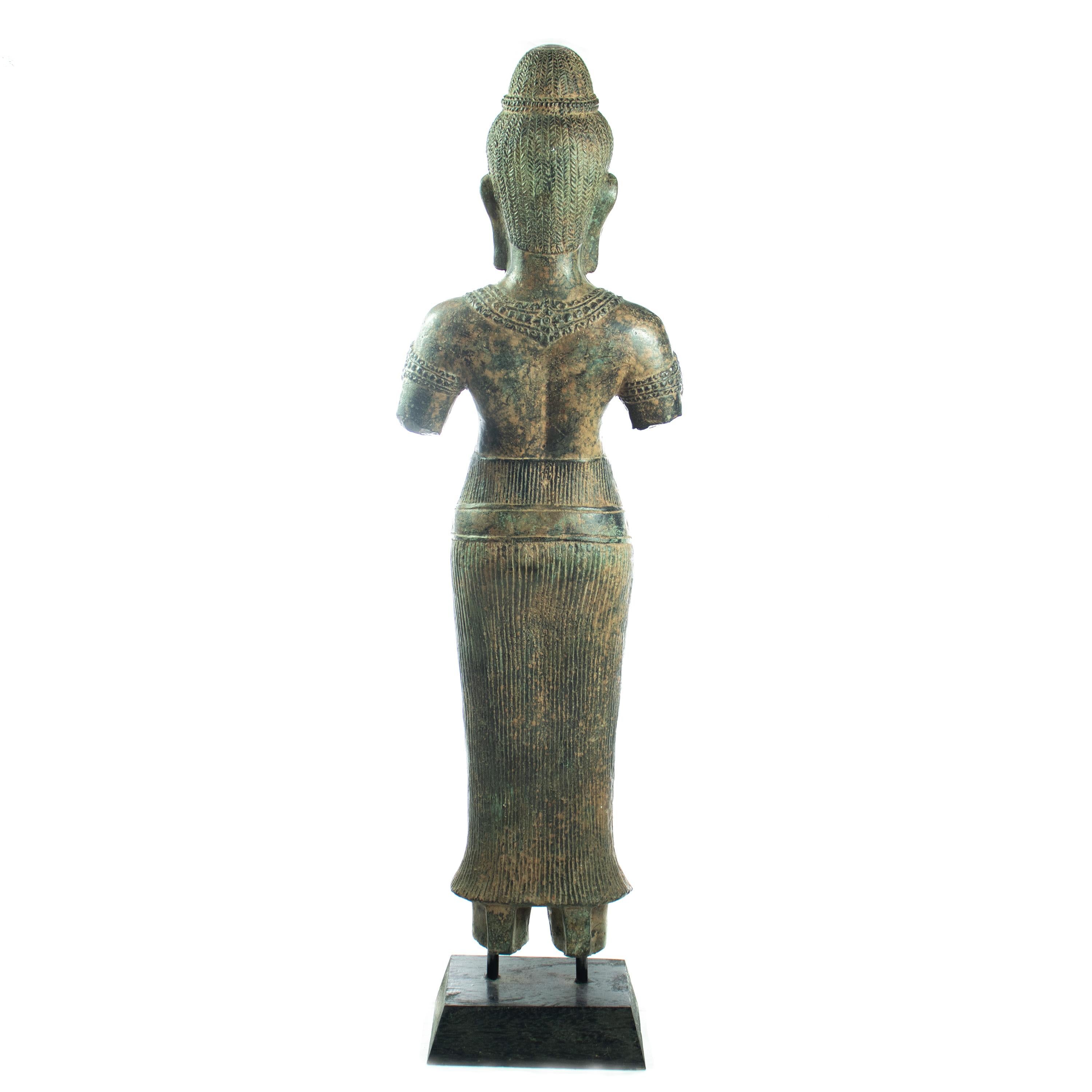 Antique Khmer Style Bronze Stand Figure Carved Vishnu Asian Art Lakshmi Statue For Sale 10