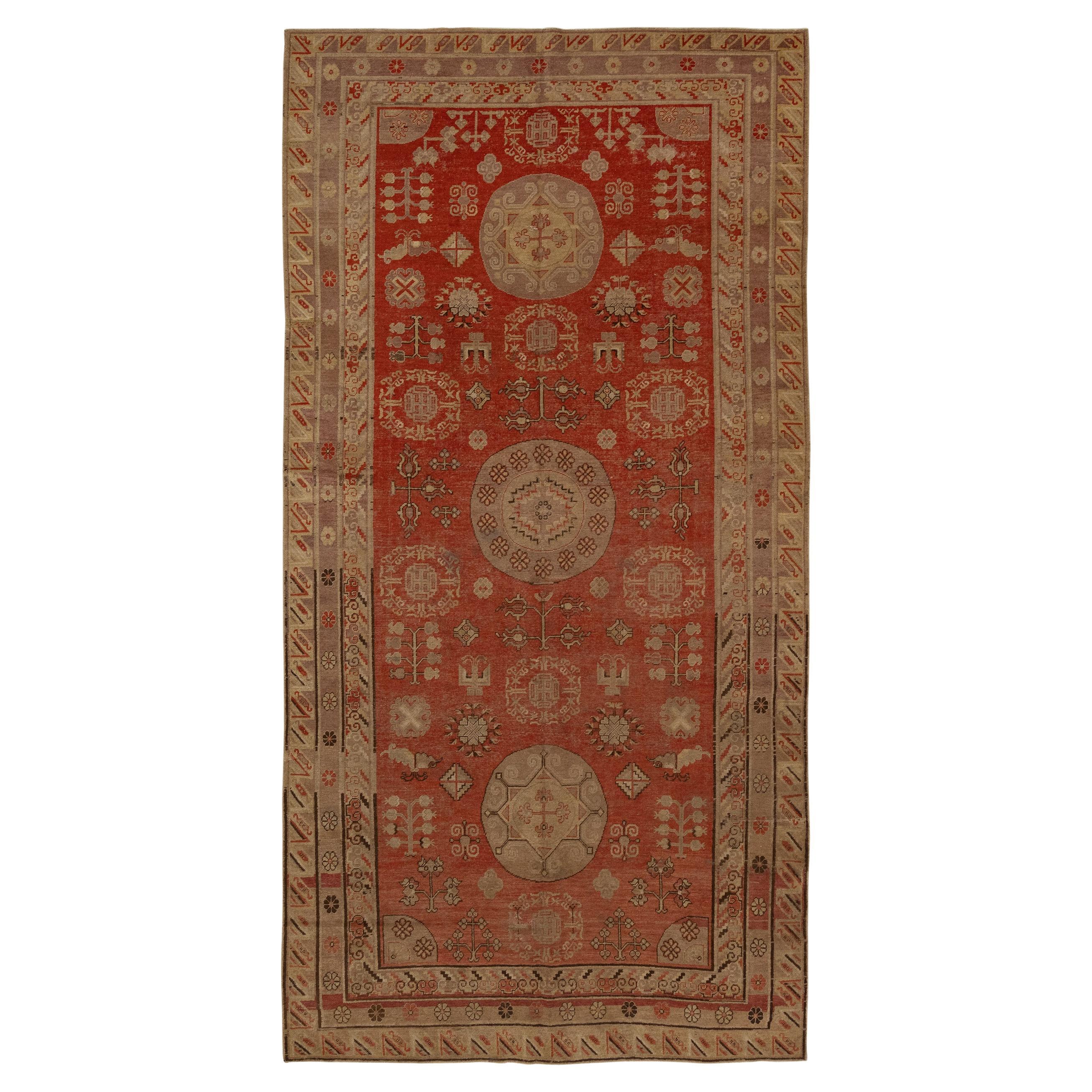 Antiker Khotan-Teppich im Angebot
