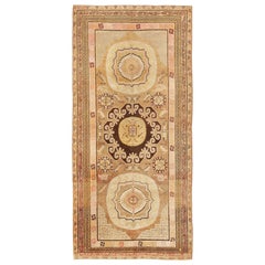 Antique Khotan Carpet. Size: 5 ft x 10 ft 6 in Antique Khotan Carpet. Size: 5 ft x 10 ft 6 in