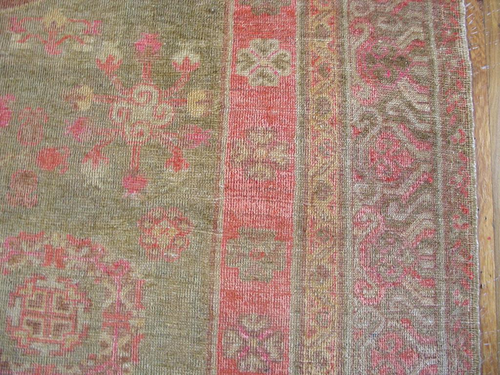 Hand-Knotted Early 20th Century Central Asian Khotan Carpet ( 5'6
