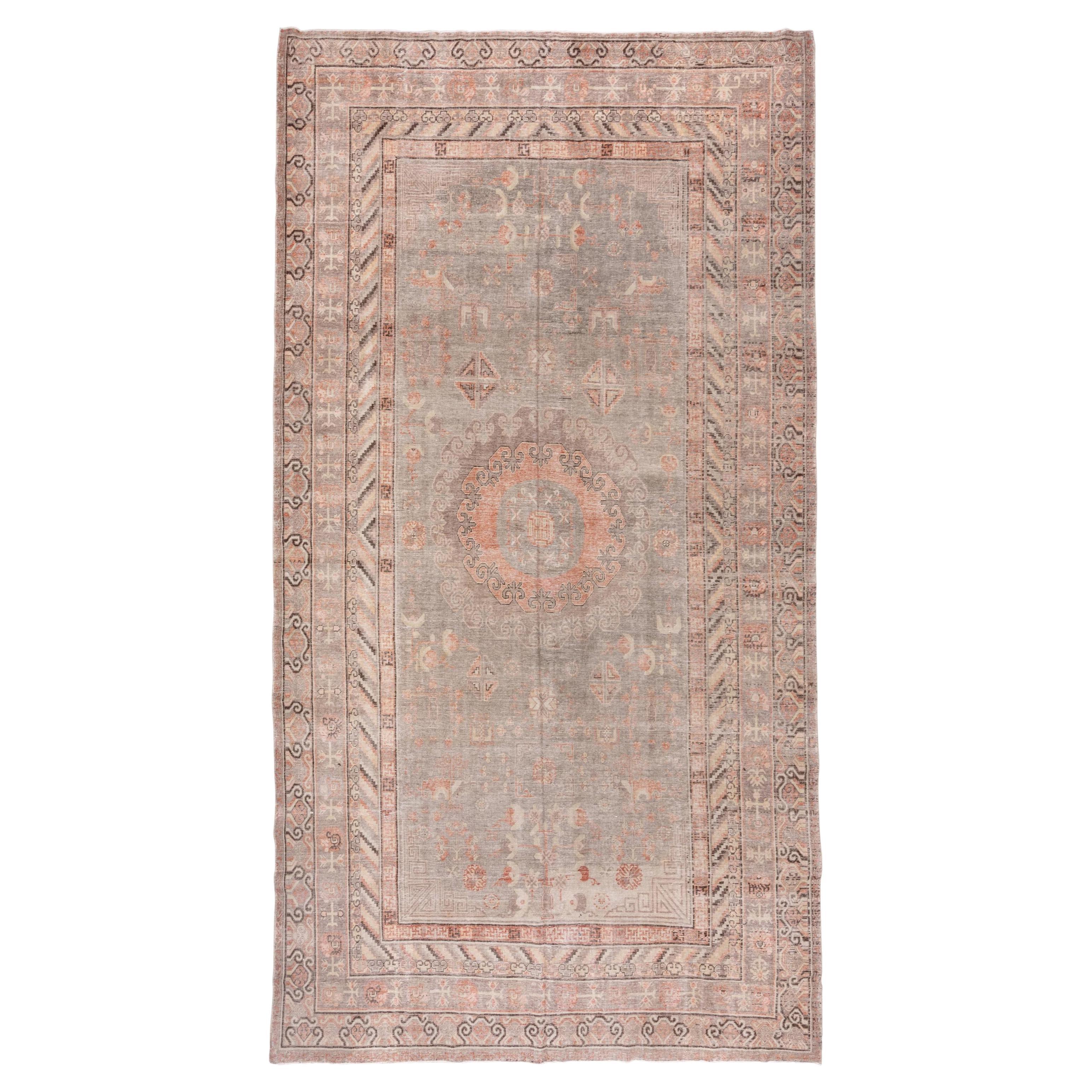 Antiker Khotan-Galerie-Teppich, weiche Palette, um 1910 im Angebot