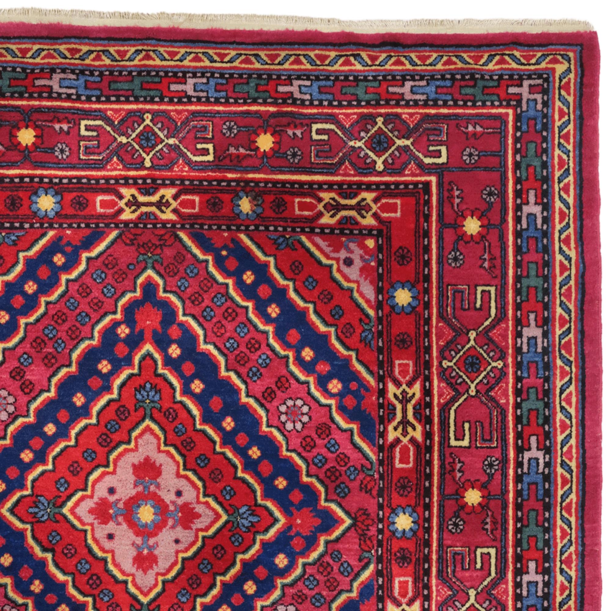 Hand-Woven Antique Khotan Rug - 19th Century Central Asia Rug For Sale