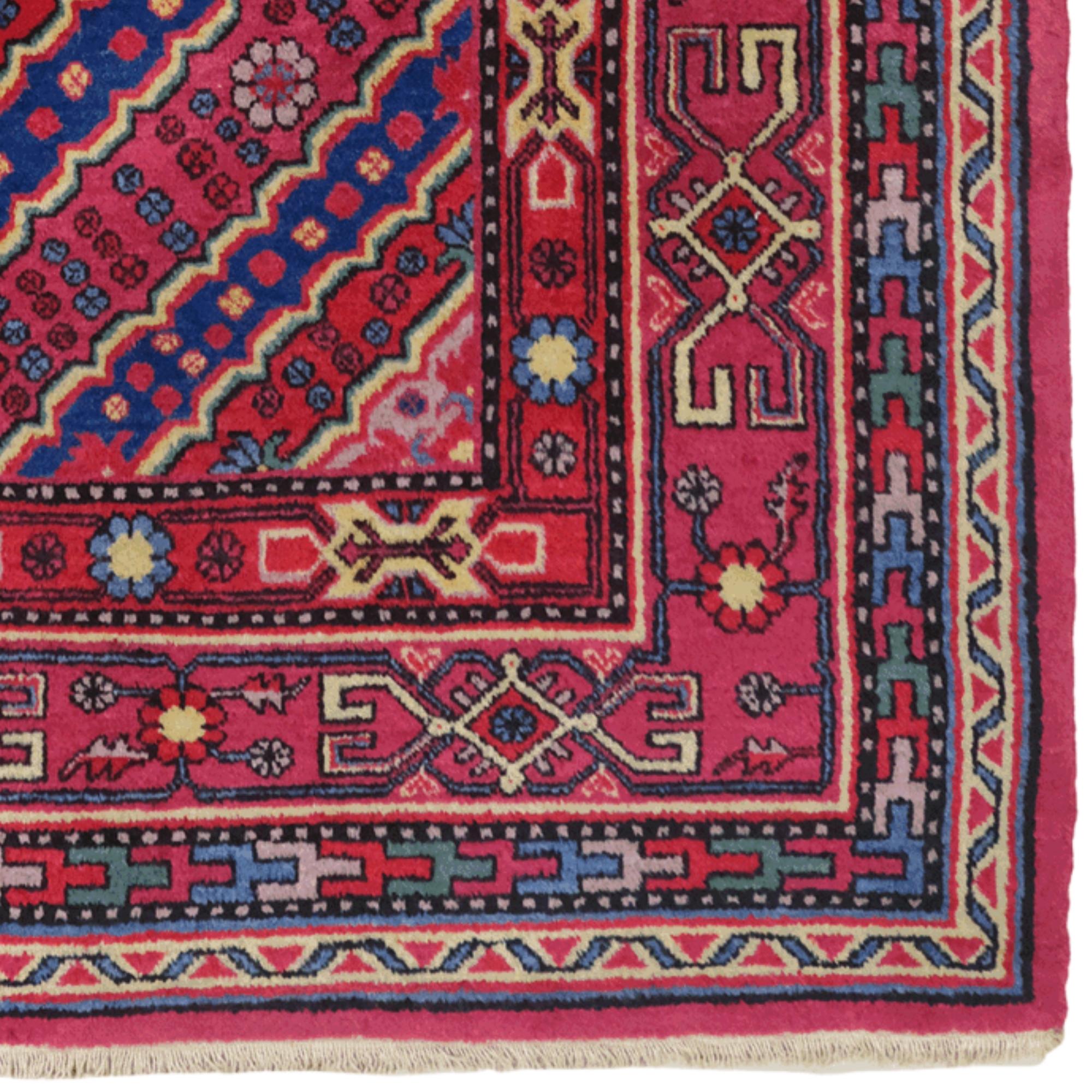 Antique Khotan Rug - 19th Century Central Asia Rug In Good Condition For Sale In Sultanahmet, 34
