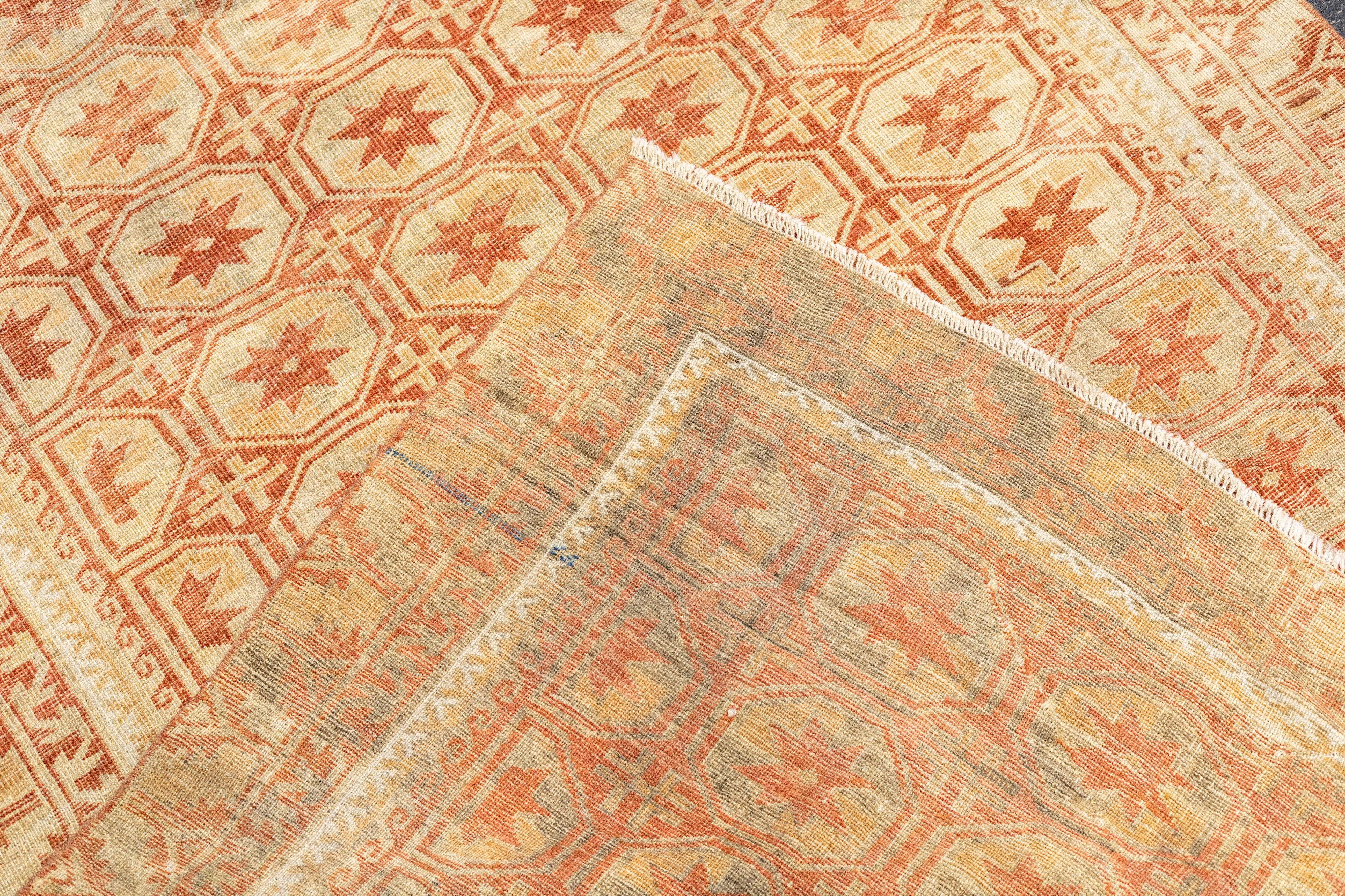 Tapis Khotan ancien 3'10'' x 6'7'' en vente 2