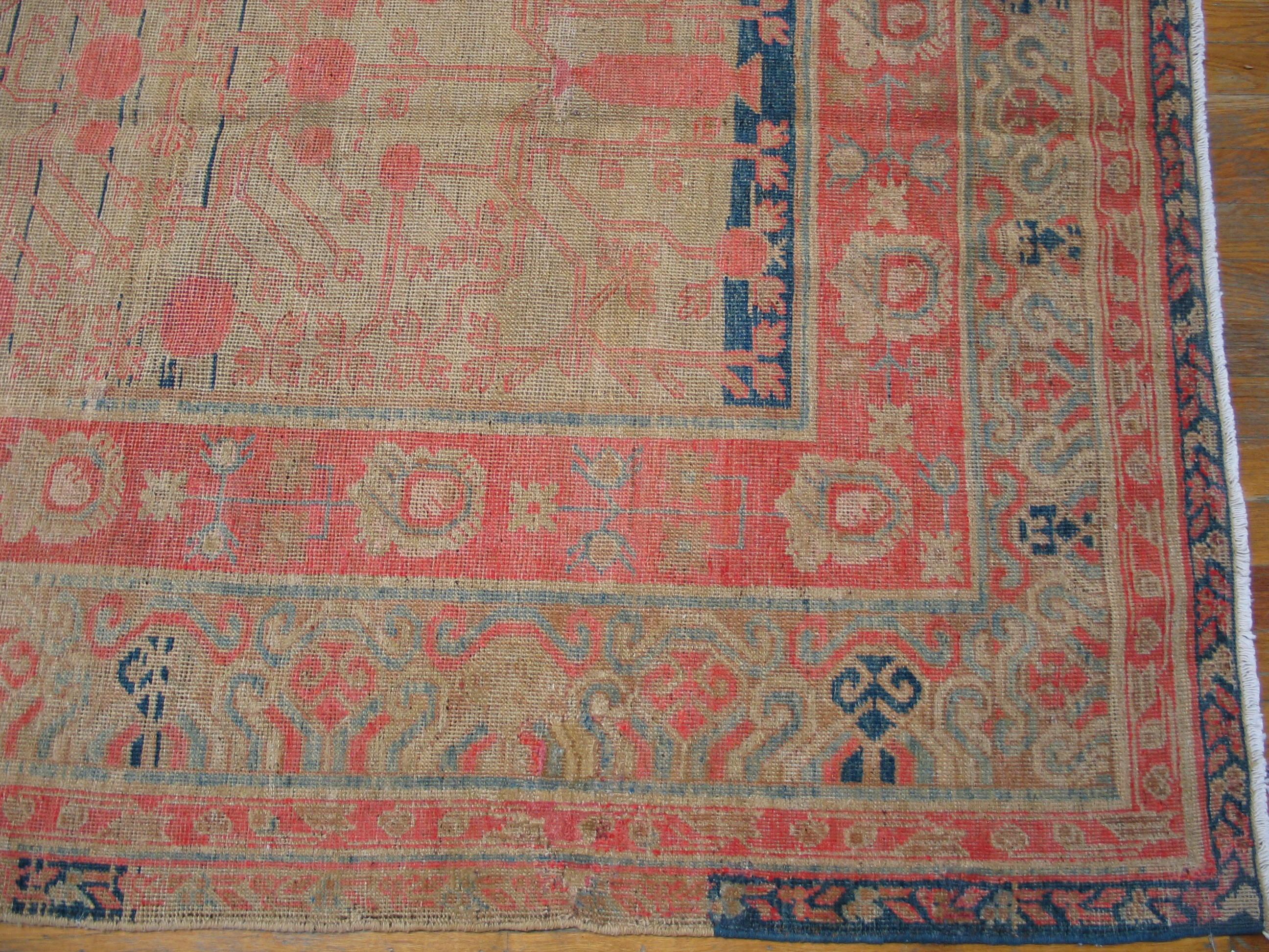 Chinese Early 20th Century Central Asian Khotan Carpet ( 7'4