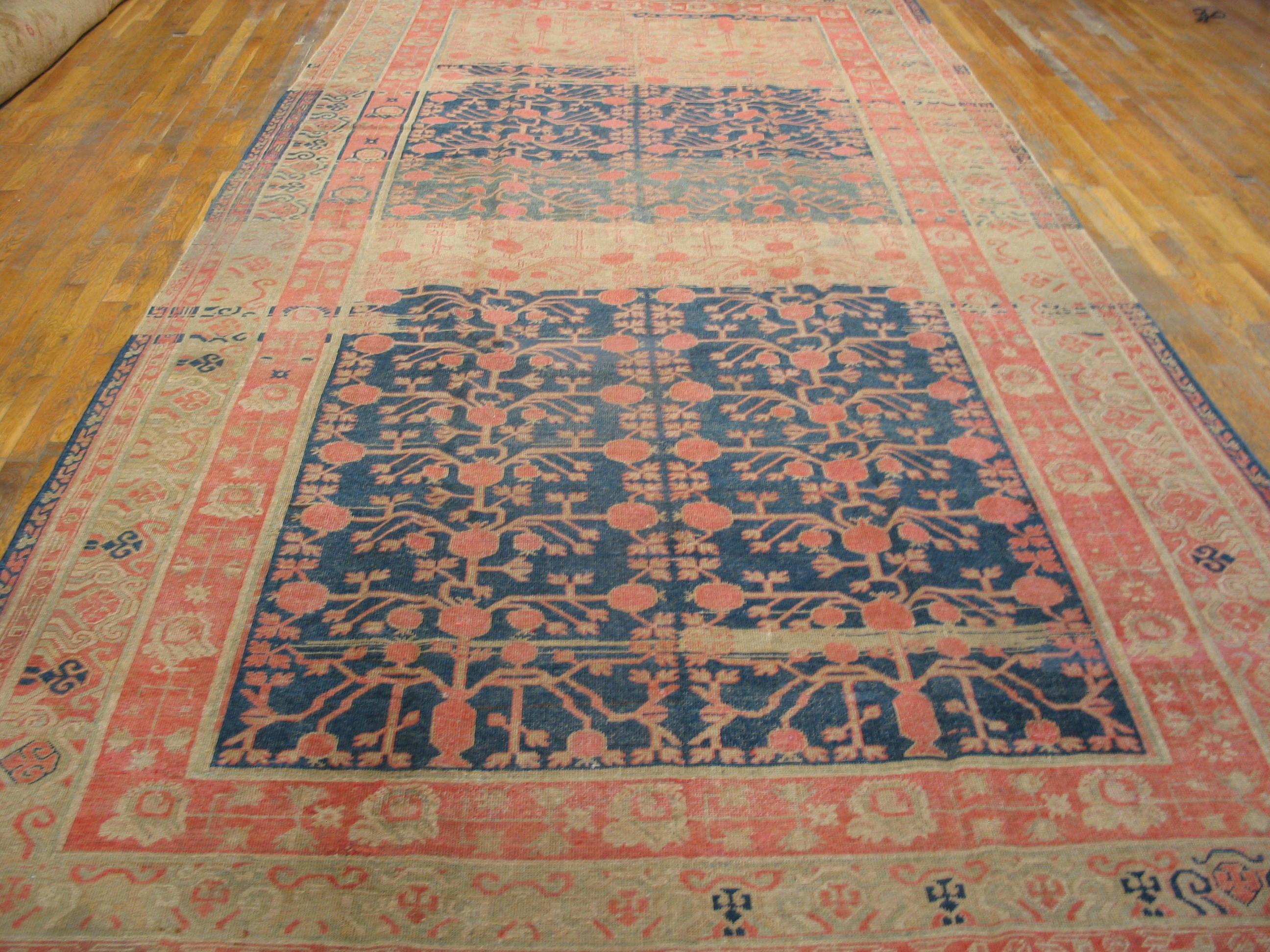 Hand-Knotted Early 20th Century Central Asian Khotan Carpet ( 7'4