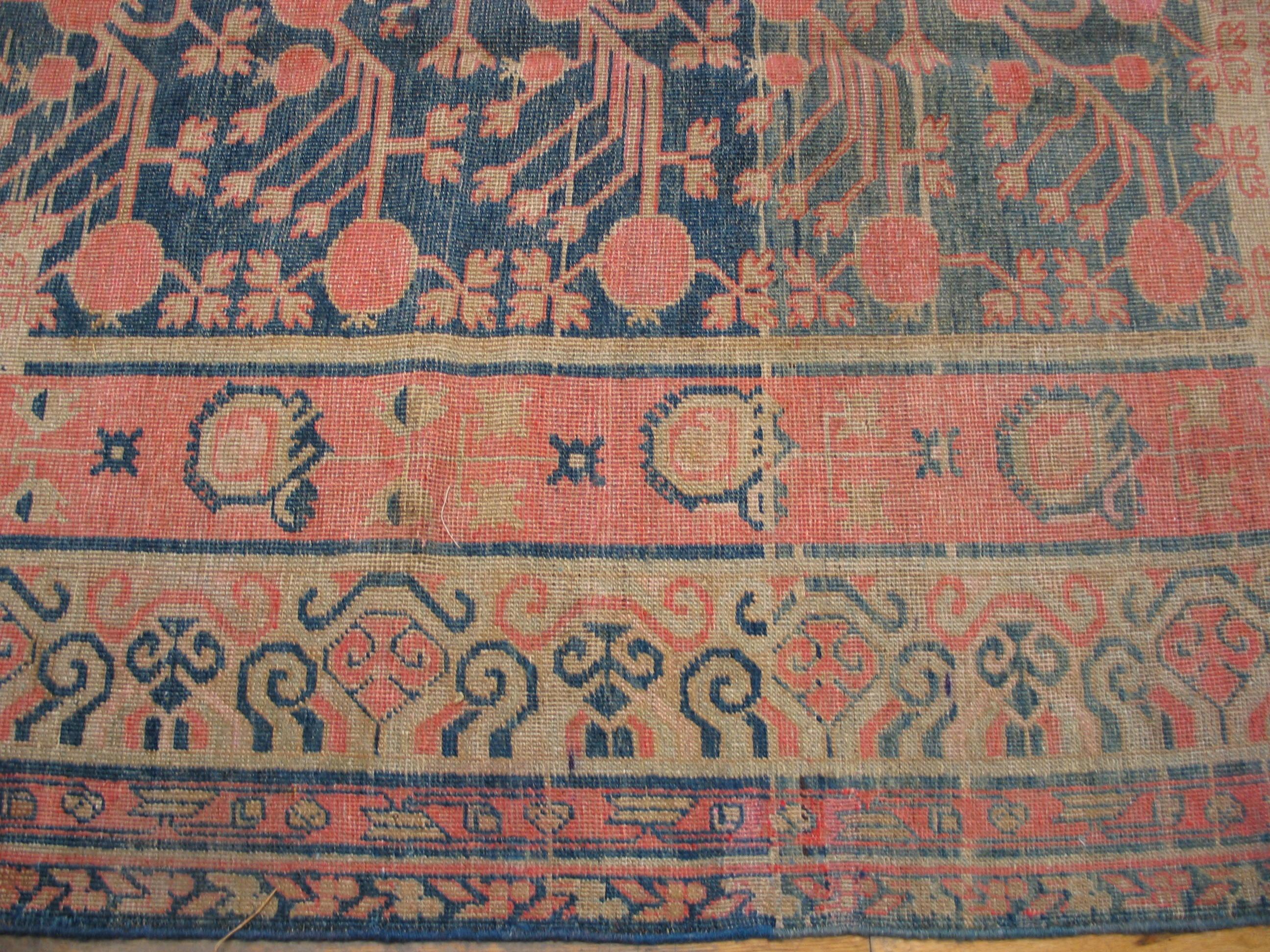 Early 20th Century Central Asian Khotan Carpet ( 7'4