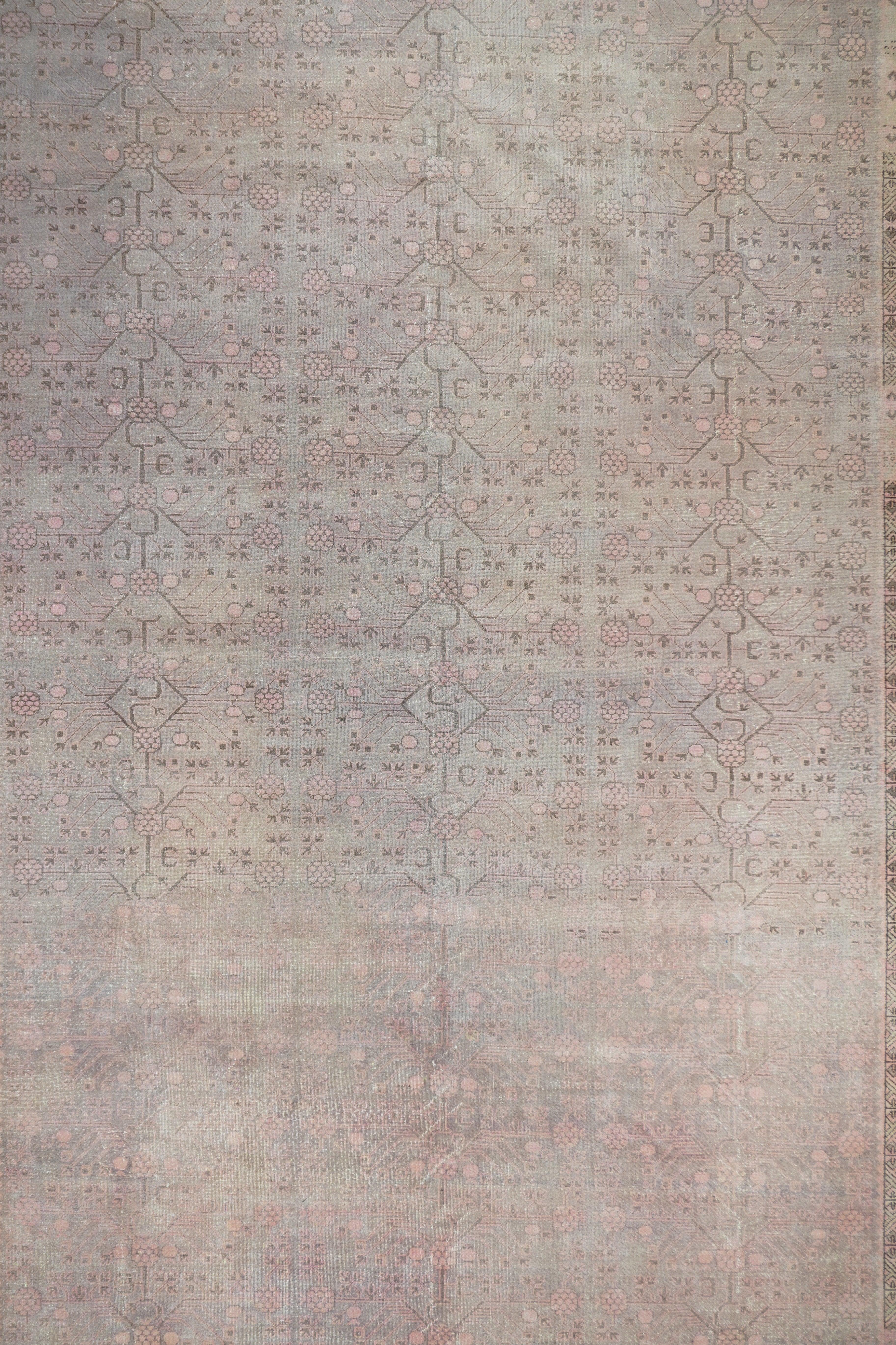 Turkmène Tapis Khotan ancien 9'5'' x 16'1'' en vente