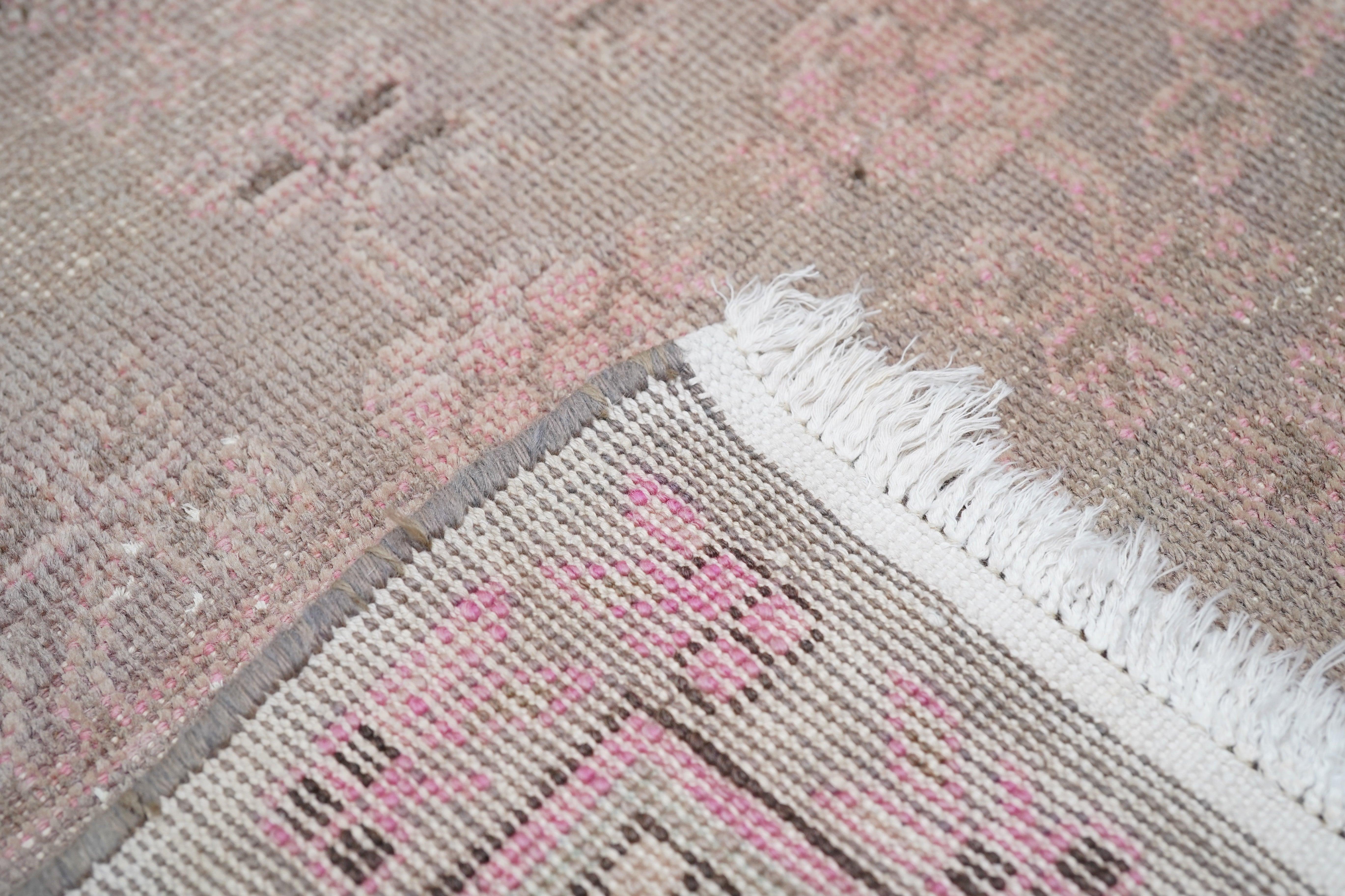 Tapis Khotan ancien 9'5'' x 16'1'' en vente 2