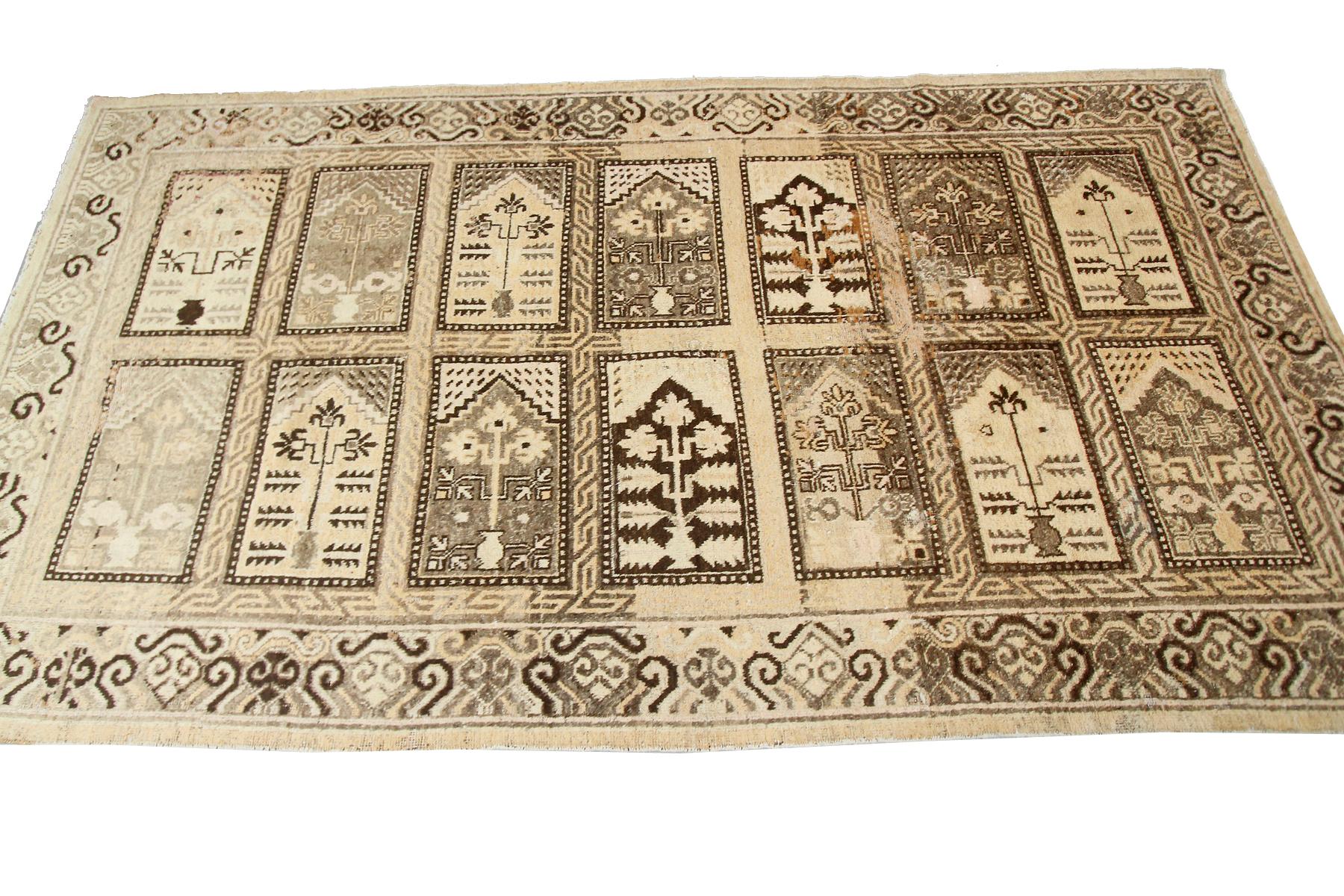 Rare Antique Khotan Rug E. Turkestan Geometric Samarkand Beige
Size: 5' X 9'6
