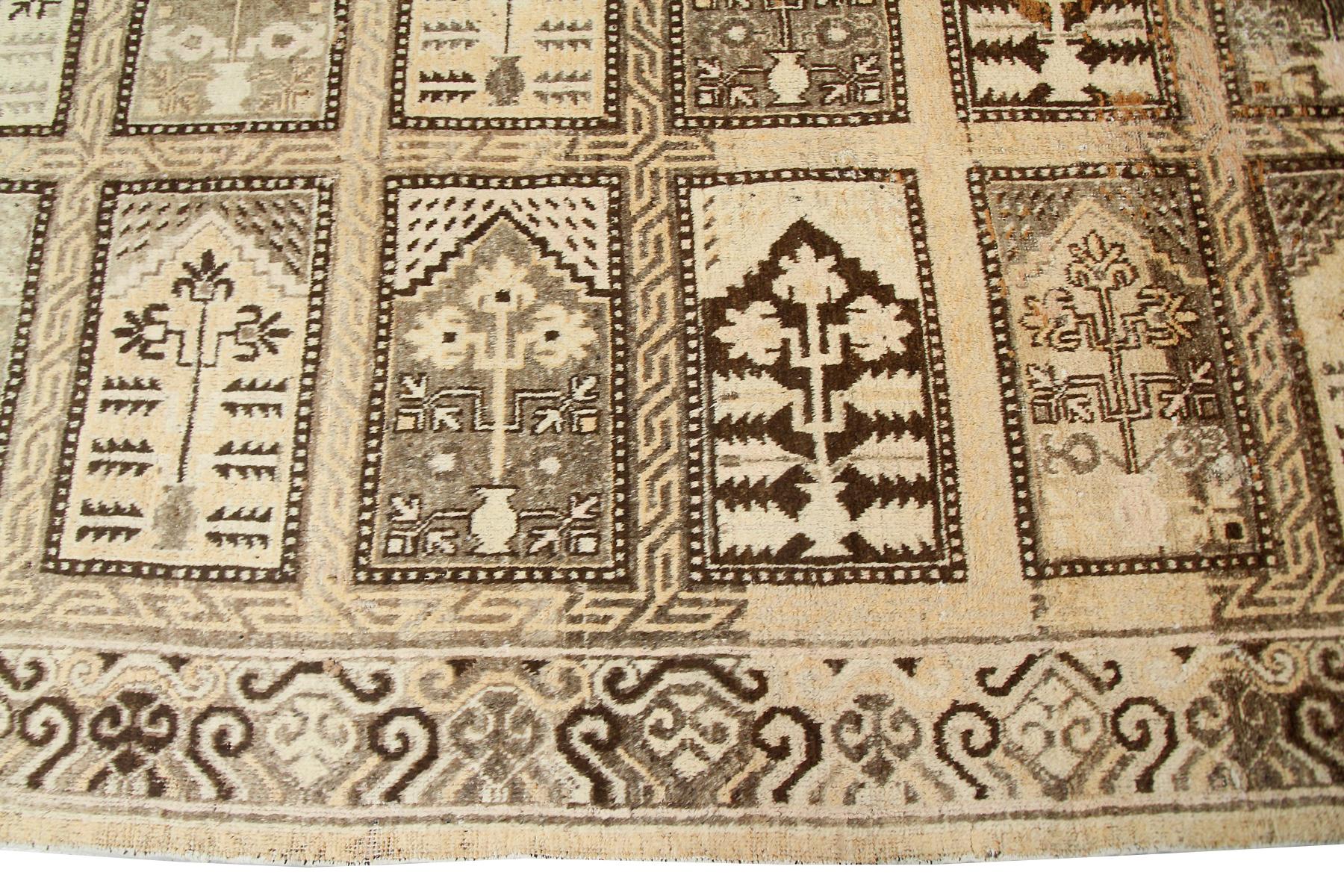 Antique Khotan Rug Antique Samarkand Rug Geometric Turkestan 1890 Beige For Sale 2