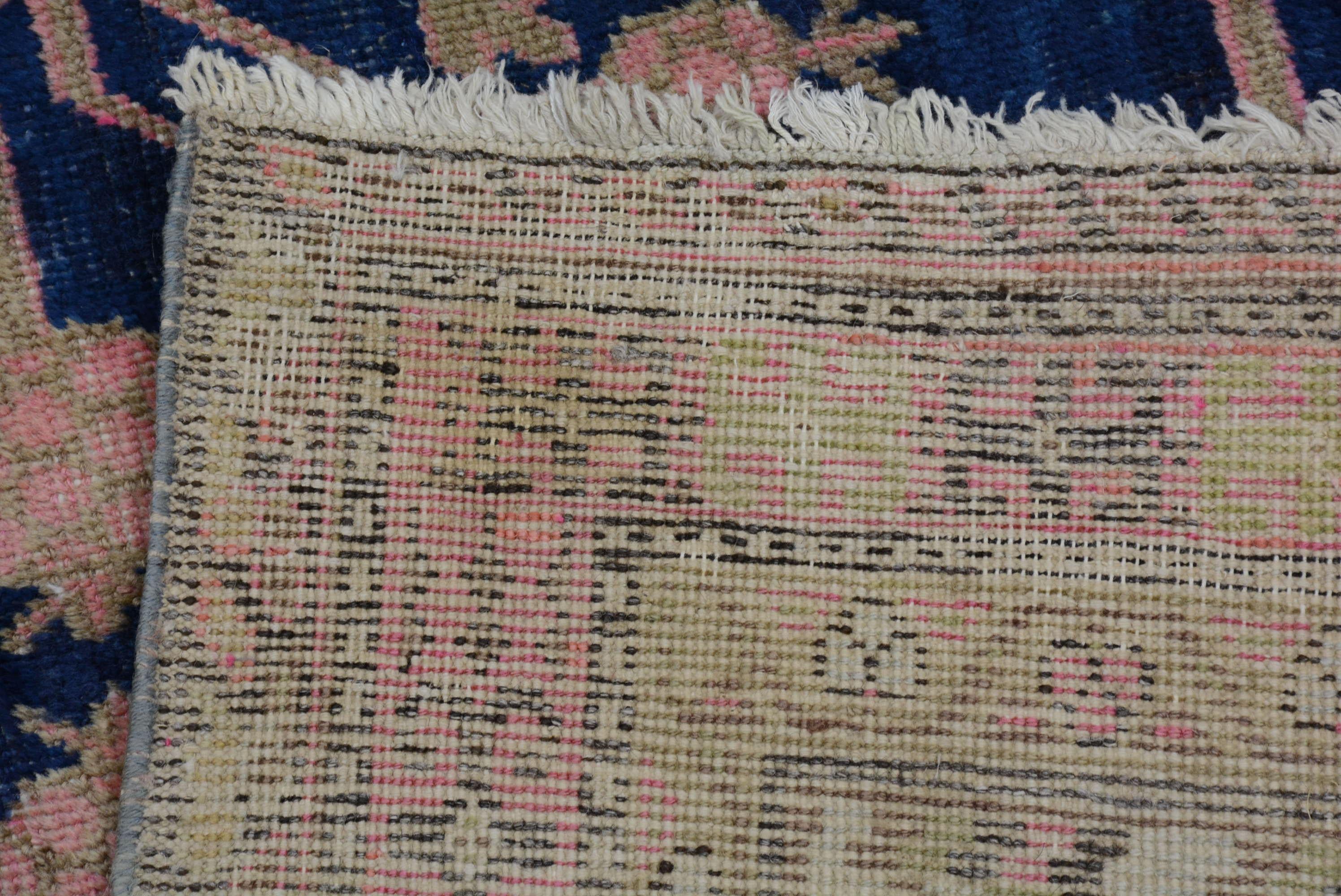Antiker Khotan-Teppich im Angebot 1