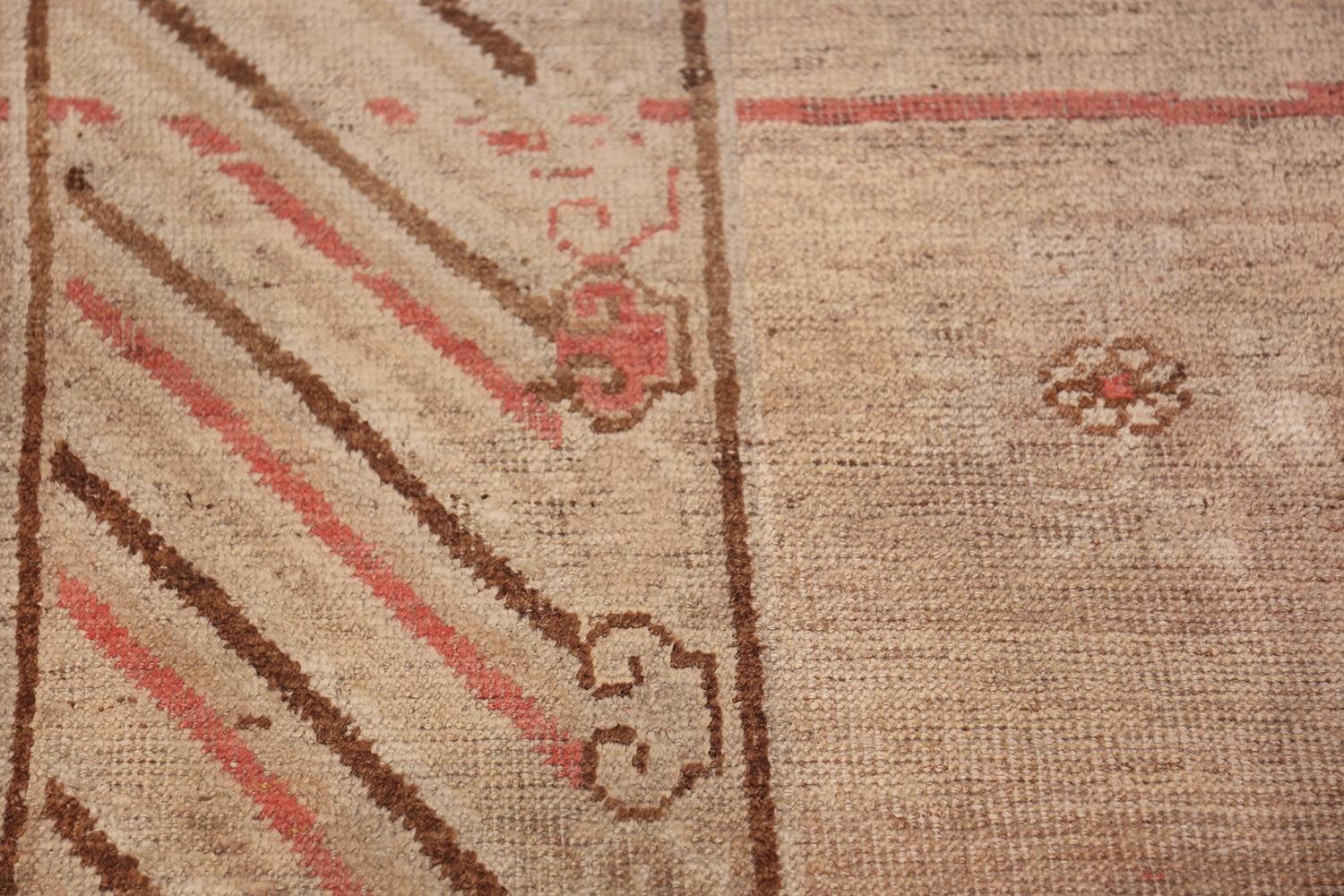 XIXe siècle Tapis Khotan ancien. Taille : 4 ft 10 in x 9 ft en vente