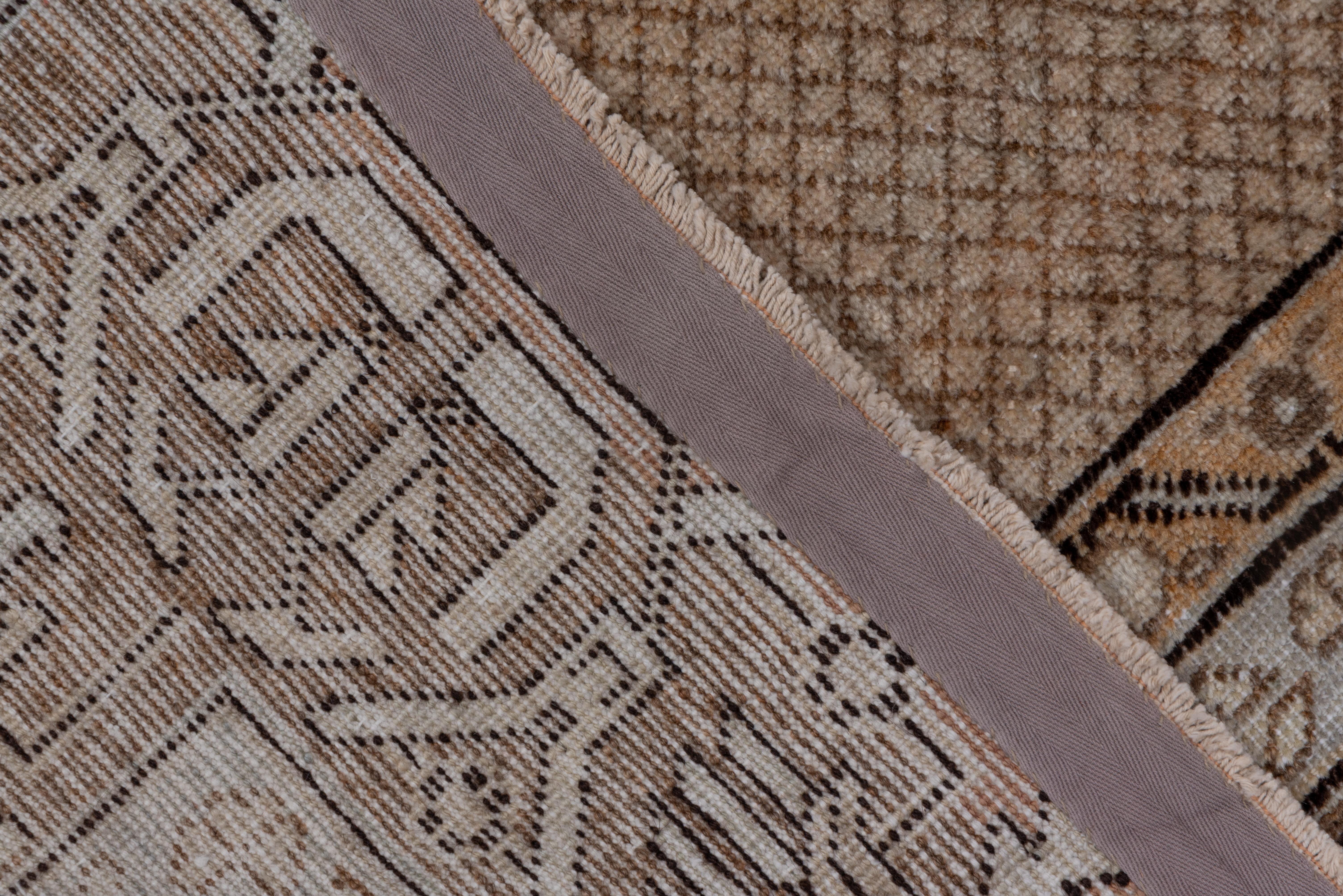 Tapis Khotan ancien, palette de tissus souples Bon état - En vente à New York, NY