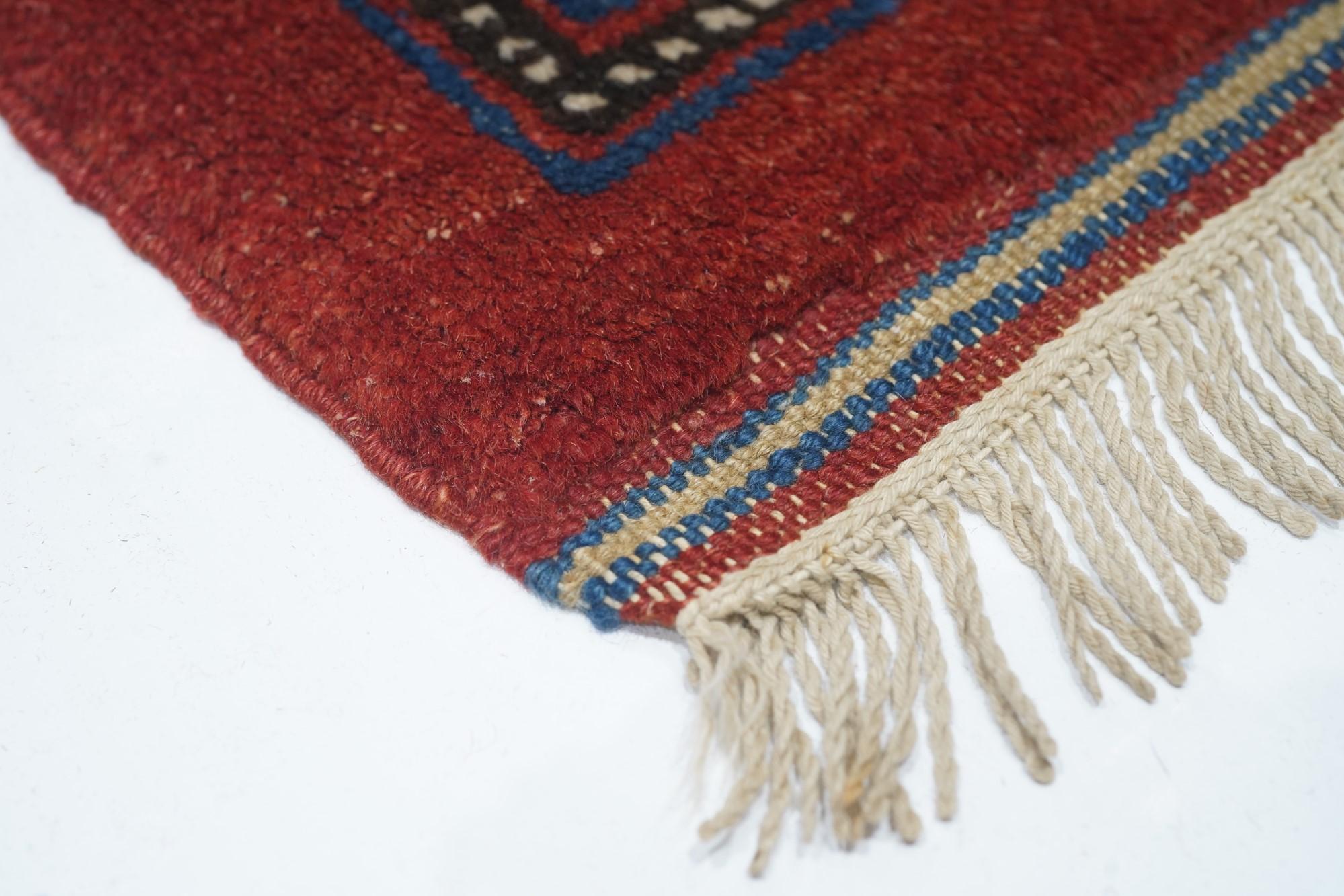 Khotan Samarghand-Teppich im Vintage-Stil 4'4'' x 7'4'' (Asiatisch) im Angebot