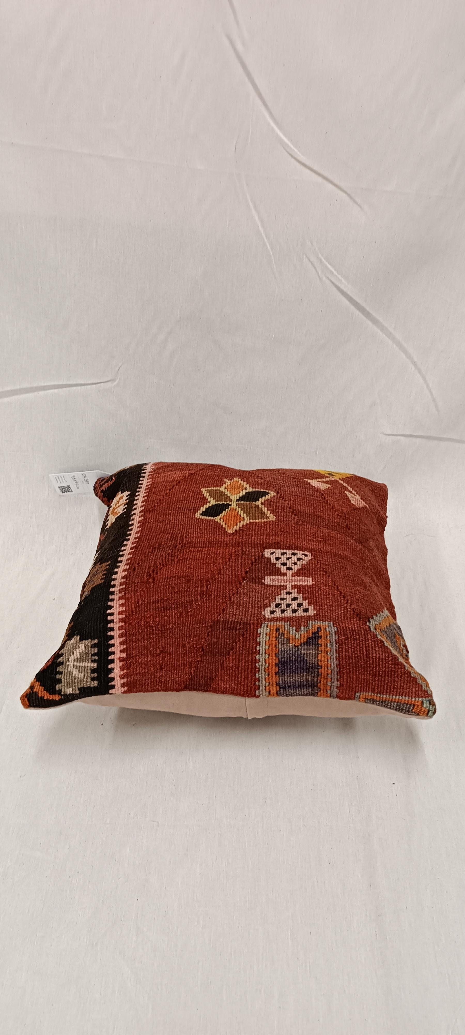 XXI secolo e contemporaneo Copricuscino Kilim antico in terracotta e nero, 45x45 cm, fodera per cuscino tribale in vendita